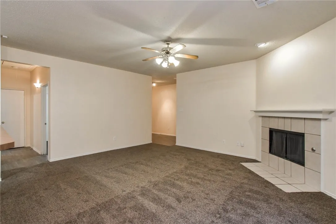 Single Family Residence For Rent in Collin County , 5505 Cedar Elm Drive, Mc Kinney, Texas 75070, 3 Bedroom, 2 Bathroom, 2 Garage spaces, 1,666 Sqft, built in 2003, mls#21336796, Real Estate Agent in Mc Kinney, Homes For Rent in Collin county, Homes For Rent in Mc Kinney, Realtor in Mc Kinney Texas, Real Estate Brokerage Independent Realty Texas, Luminita Cordes Realtor