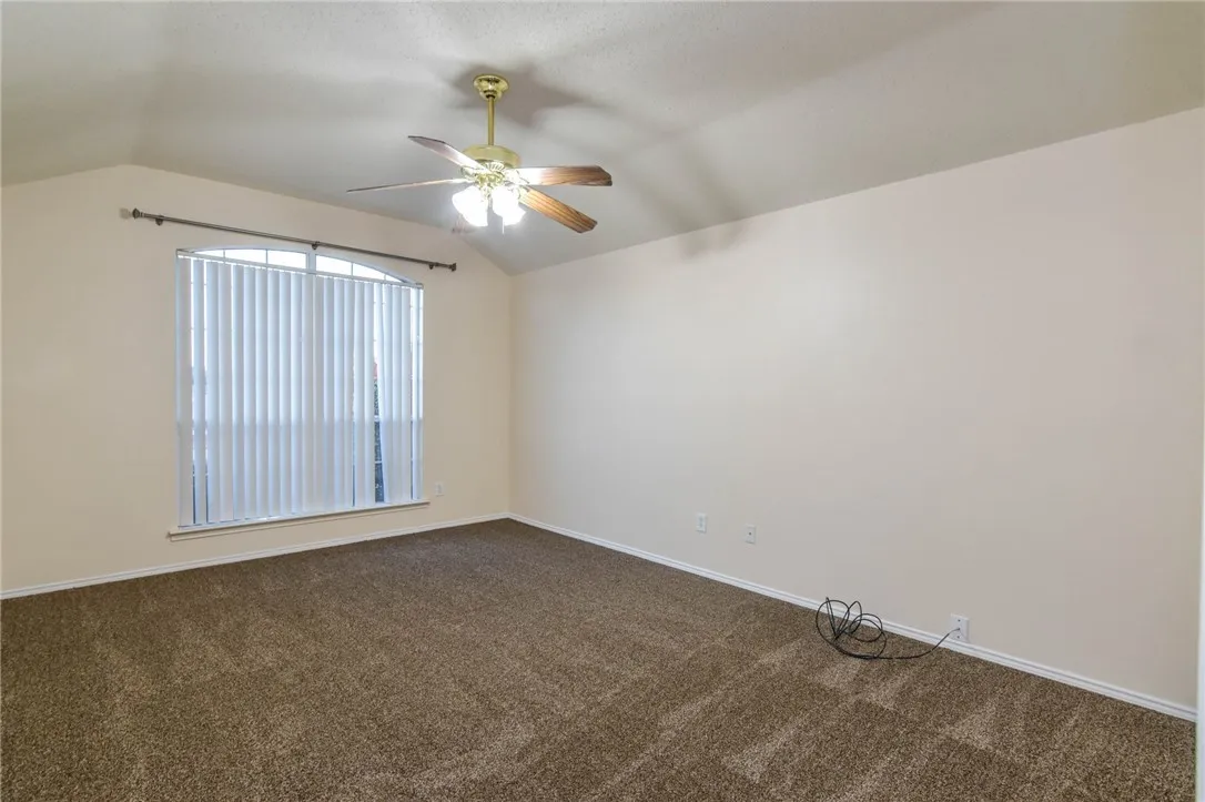 Single Family Residence For Rent in Collin County , 5505 Cedar Elm Drive, Mc Kinney, Texas 75070, 3 Bedroom, 2 Bathroom, 2 Garage spaces, 1,666 Sqft, built in 2003, mls#21336796, Real Estate Agent in Mc Kinney, Homes For Rent in Collin county, Homes For Rent in Mc Kinney, Realtor in Mc Kinney Texas, Real Estate Brokerage Independent Realty Texas, Luminita Cordes Realtor