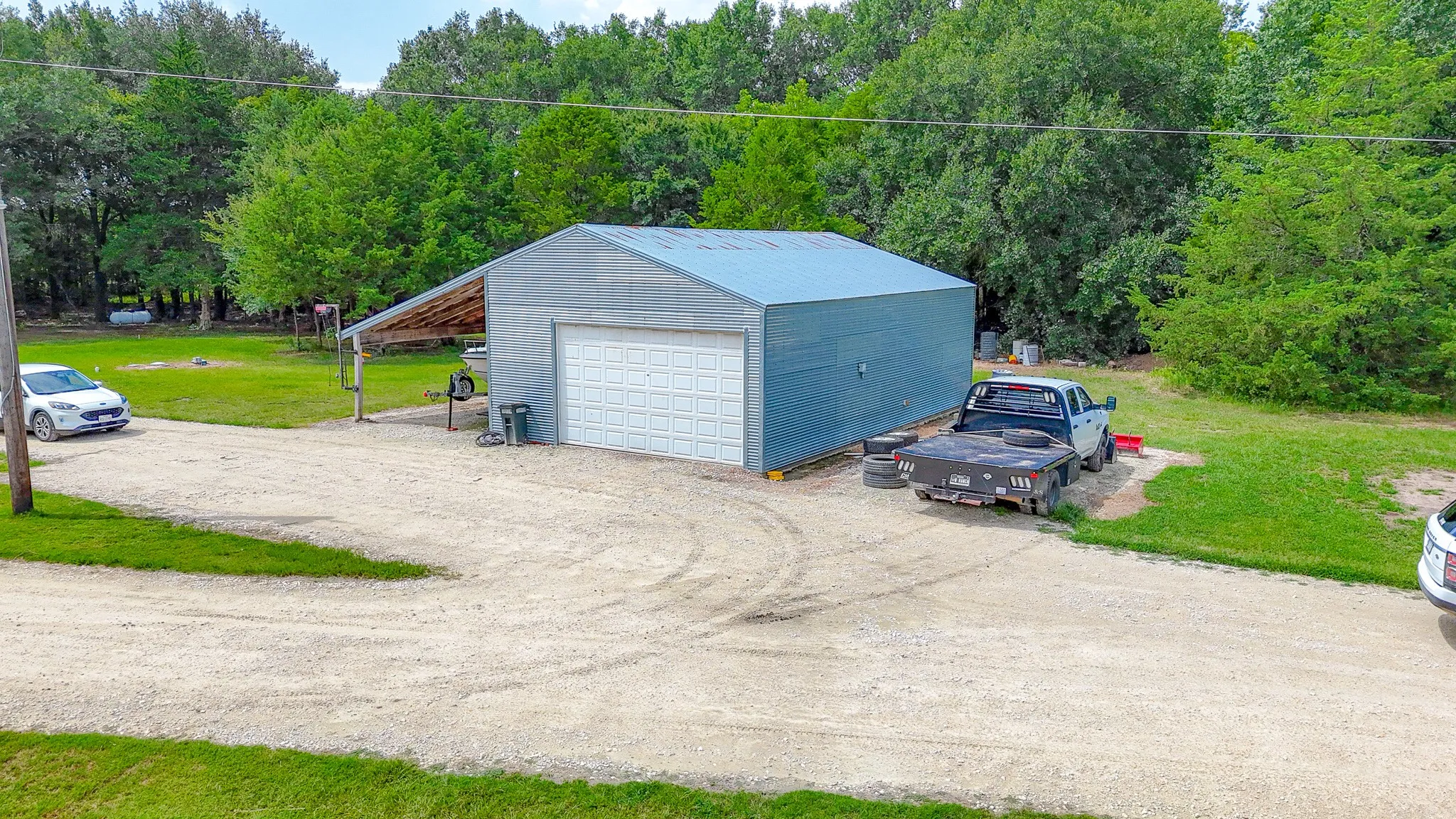 Farm For Sale in Navarro County , 315 County Road 2240, Kerens, Texas 75144, 2 Bedroom, 2 Bathroom, 4 Garage spaces, 1,320 Sqft, built in 2002, mls#21337587, Real Estate Agent in Kerens, Homes For Sale in Navarro county, Homes For Sale in Kerens, Realtor in Kerens Texas, Real Estate Brokerage Independent Realty Texas, Luminita Cordes Realtor