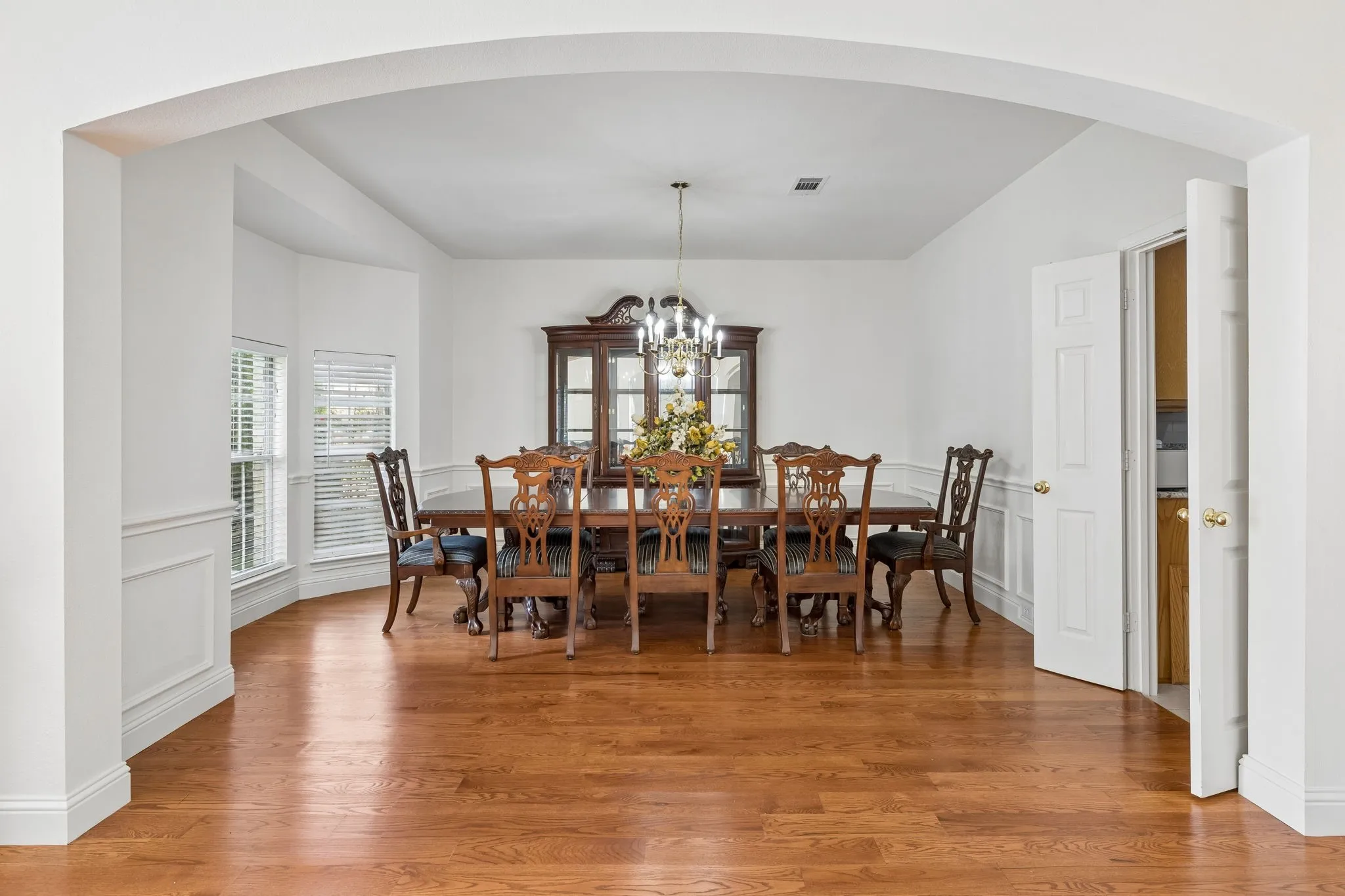 Single Family Residence For Sale in Collin County , 717 Morningside Trail, Murphy, Texas 75094, 5 Bedroom, 4 Bathroom, 2 Garage spaces, 4,428 Sqft, built in 2005, mls#21331844, Real Estate Agent in Murphy, Homes For Sale in Collin county, Homes For Sale in Murphy, Realtor in Murphy Texas, Real Estate Brokerage Independent Realty Texas, Luminita Cordes Realtor