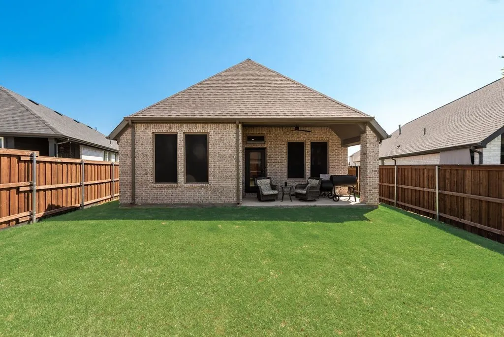 Single Family Residence For Sale in Wise County , 119 Palo Duro Bend, Rhome, Texas 76078, 3 Bedroom, 3 Bathroom, 2 Garage spaces, 1,743 Sqft, built in 2024, mls#21337795, Real Estate Agent in Rhome, Homes For Sale in Wise county, Homes For Sale in Rhome, Realtor in Rhome Texas, Real Estate Brokerage Independent Realty Texas, Luminita Cordes Realtor
