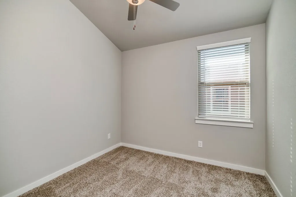 Apartment For Rent in Ellis County , 711 Harvest Moon Drive, Venus, Texas 76084, 2 Bedroom, 2 Bathroom, 1 Garage spaces, 1,274 Sqft, built in 2022, mls#21337806, Real Estate Agent in Venus, Homes For Rent in Ellis county, Homes For Rent in Venus, Realtor in Venus Texas, Real Estate Brokerage Independent Realty Texas, Luminita Cordes Realtor