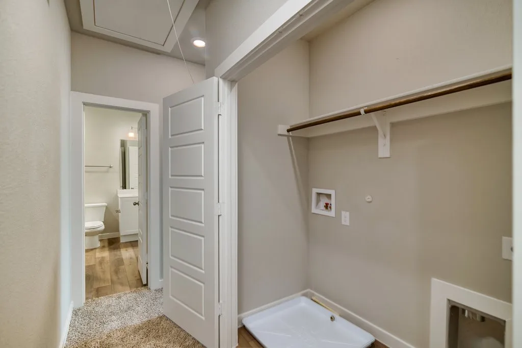 Apartment For Rent in Ellis County , 711 Harvest Moon Drive, Venus, Texas 76084, 2 Bedroom, 2 Bathroom, 1 Garage spaces, 1,274 Sqft, built in 2022, mls#21337806, Real Estate Agent in Venus, Homes For Rent in Ellis county, Homes For Rent in Venus, Realtor in Venus Texas, Real Estate Brokerage Independent Realty Texas, Luminita Cordes Realtor
