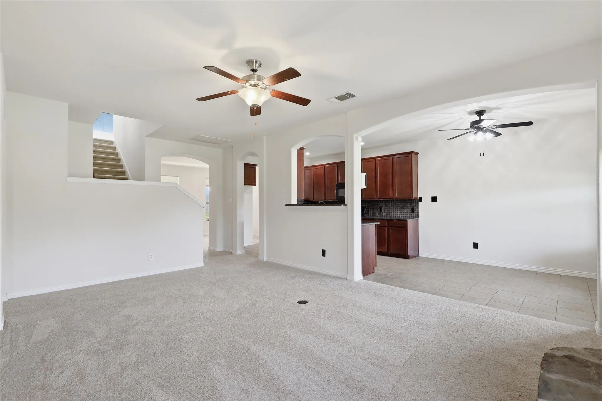 Single Family Residence For Sale in Denton County , 712 Hawk Valley Drive, Little Elm, Texas 75068, 4 Bedroom, 3 Bathroom, 2 Garage spaces, 2,772 Sqft, built in 2010, mls#21337762, Real Estate Agent in Little Elm, Homes For Sale in Denton county, Homes For Sale in Little Elm, Realtor in Little Elm Texas, Real Estate Brokerage Independent Realty Texas, Luminita Cordes Realtor