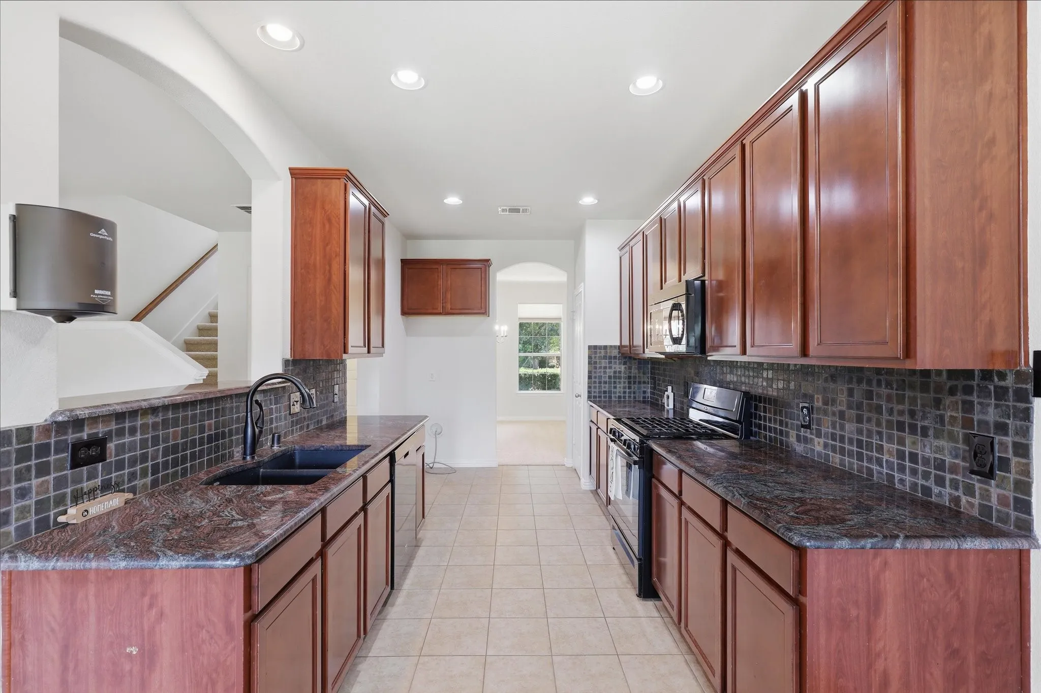 Single Family Residence For Sale in Denton County , 712 Hawk Valley Drive, Little Elm, Texas 75068, 4 Bedroom, 3 Bathroom, 2 Garage spaces, 2,772 Sqft, built in 2010, mls#21337762, Real Estate Agent in Little Elm, Homes For Sale in Denton county, Homes For Sale in Little Elm, Realtor in Little Elm Texas, Real Estate Brokerage Independent Realty Texas, Luminita Cordes Realtor