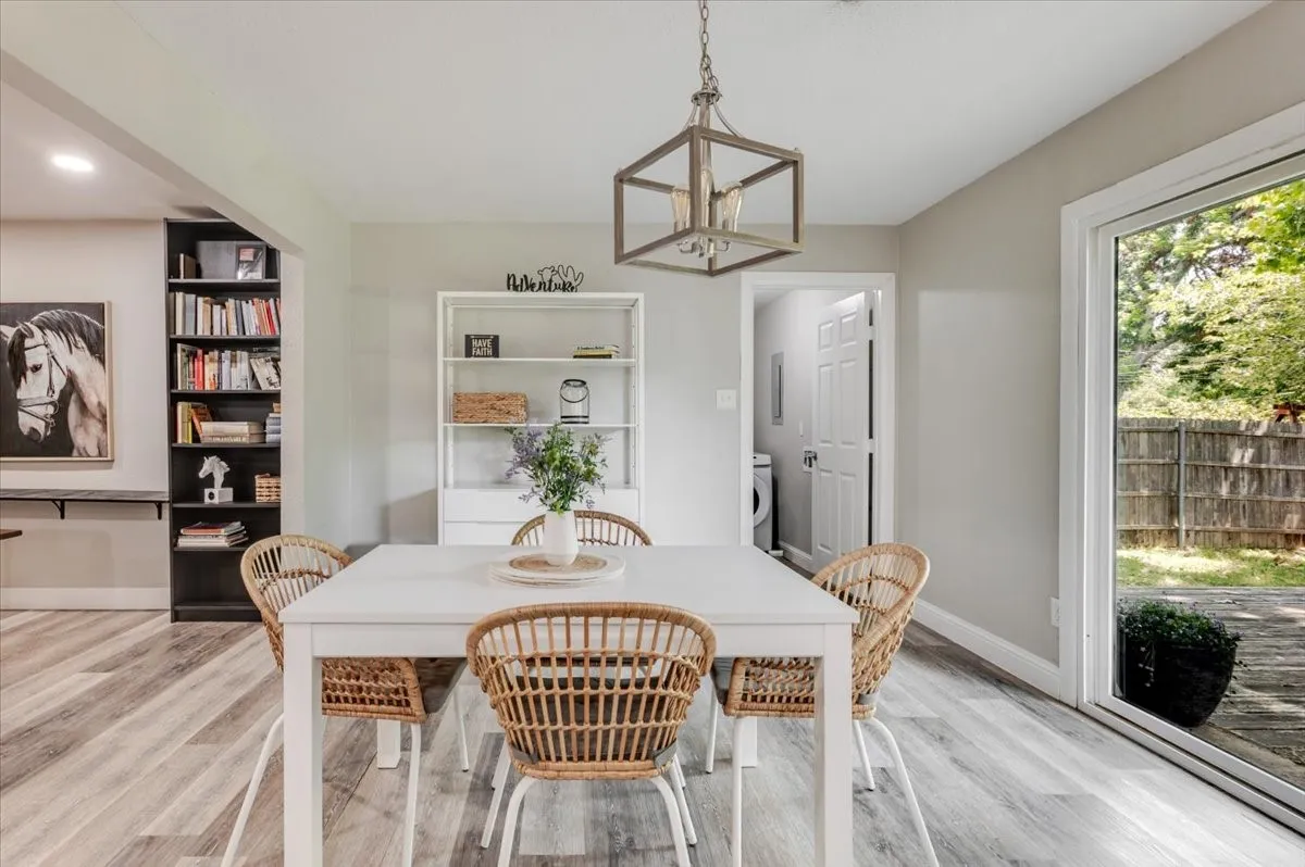 Single Family Residence For Sale in Tarrant County , 5163 Waits Avenue, Fort Worth, Texas 76133, 3 Bedroom, 2 Bathroom, Garage spaces, 1,632 Sqft, built in 1957, mls#21332615, Real Estate Agent in Fort Worth, Homes For Sale in Tarrant county, Homes For Sale in Fort Worth, Realtor in Fort Worth Texas, Real Estate Brokerage Independent Realty Texas, Luminita Cordes Realtor