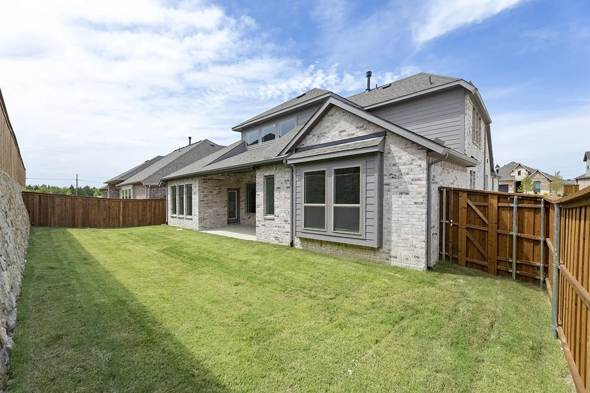 232 Parkland - Back (2)- web
