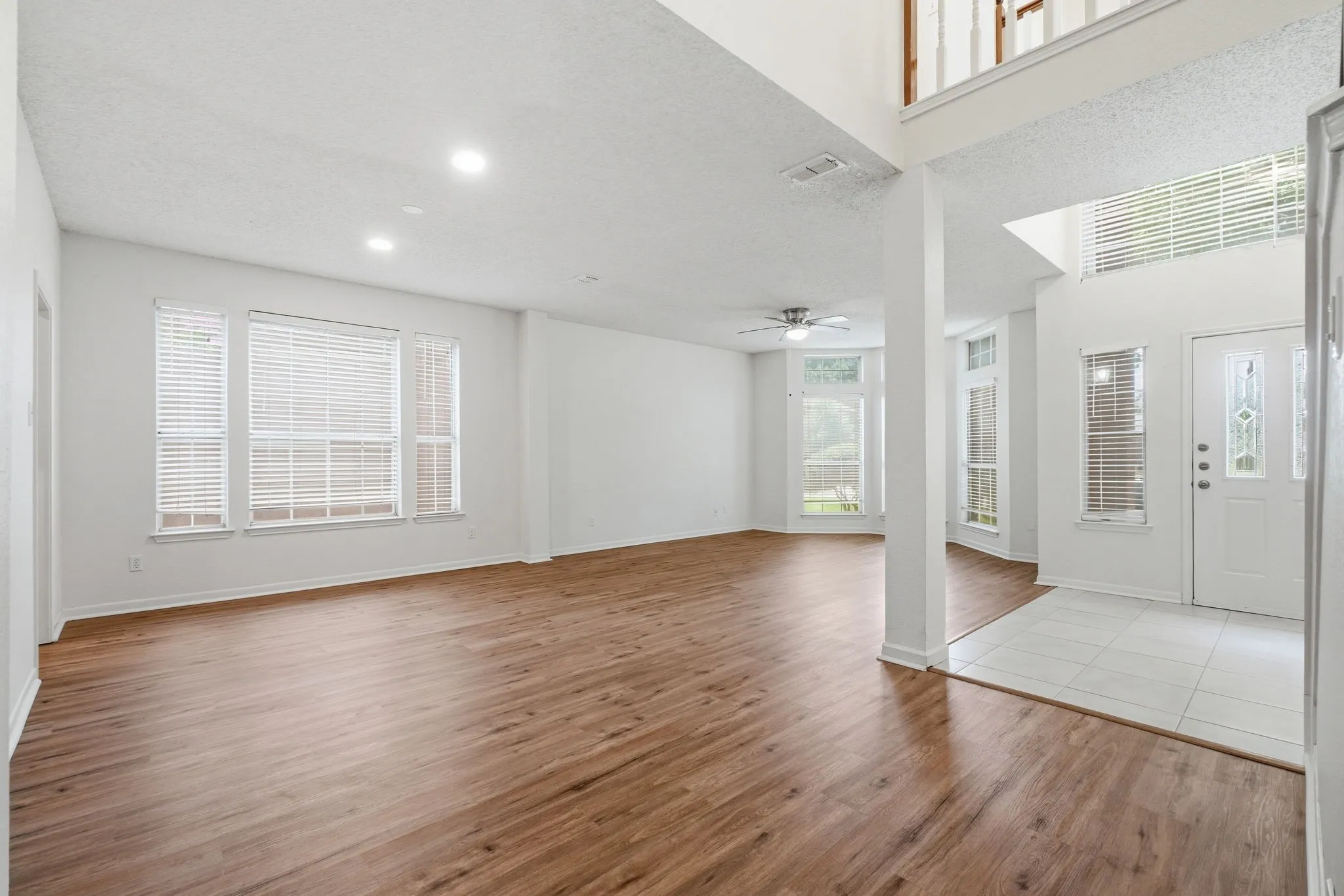 Single Family Residence For Sale in Tarrant County , 7840 Clover Leaf Drive, North Richland Hills, Texas 76182, 4 Bedroom, 3 Bathroom, 2 Garage spaces, 3,405 Sqft, built in 1990, mls#21318346, Real Estate Agent in North Richland Hills, Homes For Sale in Tarrant county, Homes For Sale in North Richland Hills, Realtor in North Richland Hills Texas, Real Estate Brokerage Independent Realty Texas, Luminita Cordes Realtor