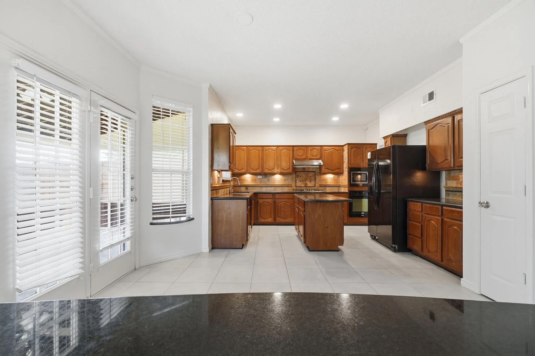 Single Family Residence For Sale in Tarrant County , 7840 Clover Leaf Drive, North Richland Hills, Texas 76182, 4 Bedroom, 3 Bathroom, 2 Garage spaces, 3,405 Sqft, built in 1990, mls#21318346, Real Estate Agent in North Richland Hills, Homes For Sale in Tarrant county, Homes For Sale in North Richland Hills, Realtor in North Richland Hills Texas, Real Estate Brokerage Independent Realty Texas, Luminita Cordes Realtor