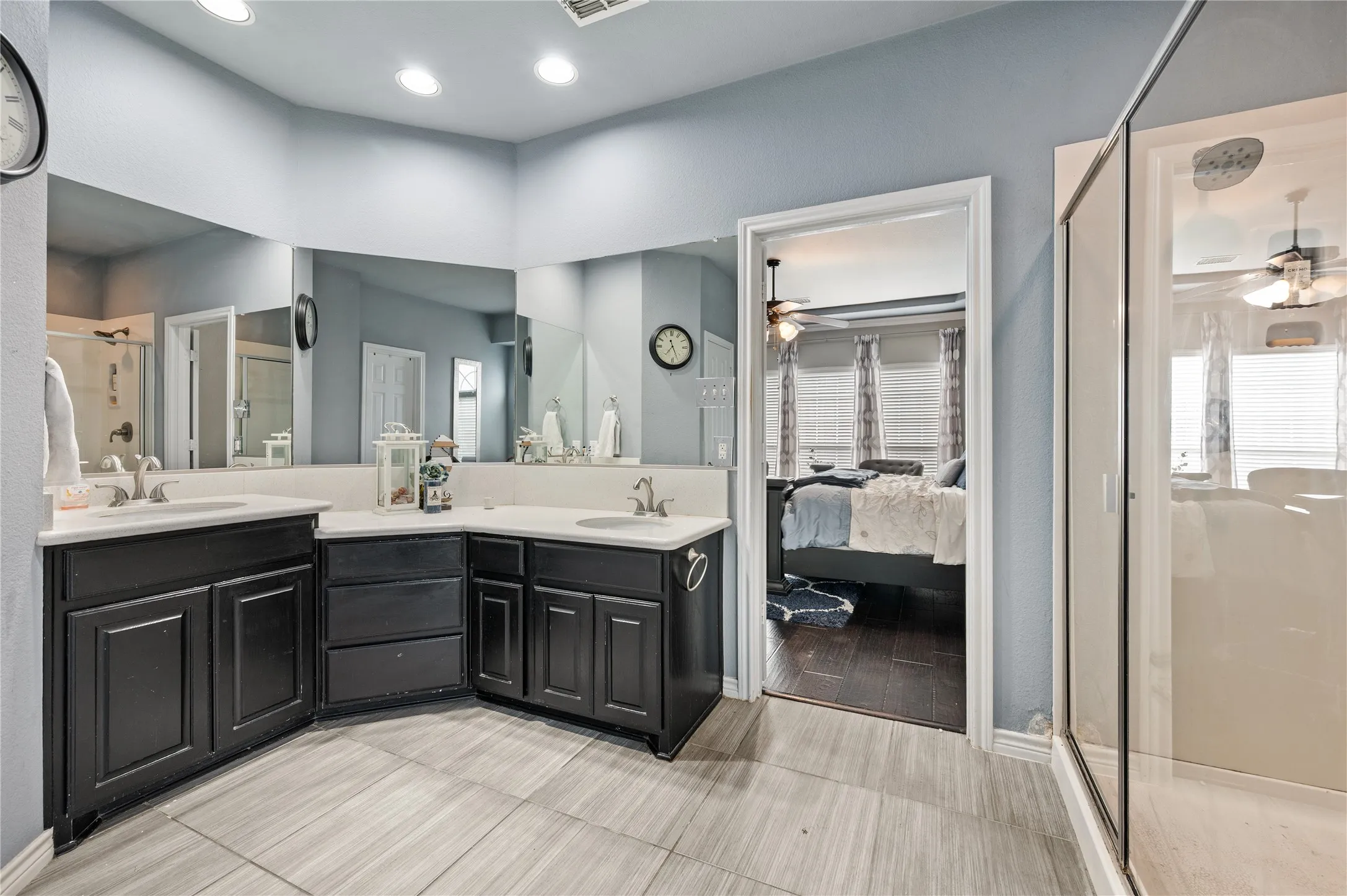 Single Family Residence For Sale in Tarrant County , 11809 Indian Pony Way, Fort Worth, Texas 76244, 4 Bedroom, 4 Bathroom, 2 Garage spaces, 3,356 Sqft, built in 2011, mls#21336120, Real Estate Agent in Fort Worth, Homes For Sale in Tarrant county, Homes For Sale in Fort Worth, Realtor in Fort Worth Texas, Real Estate Brokerage Independent Realty Texas, Luminita Cordes Realtor