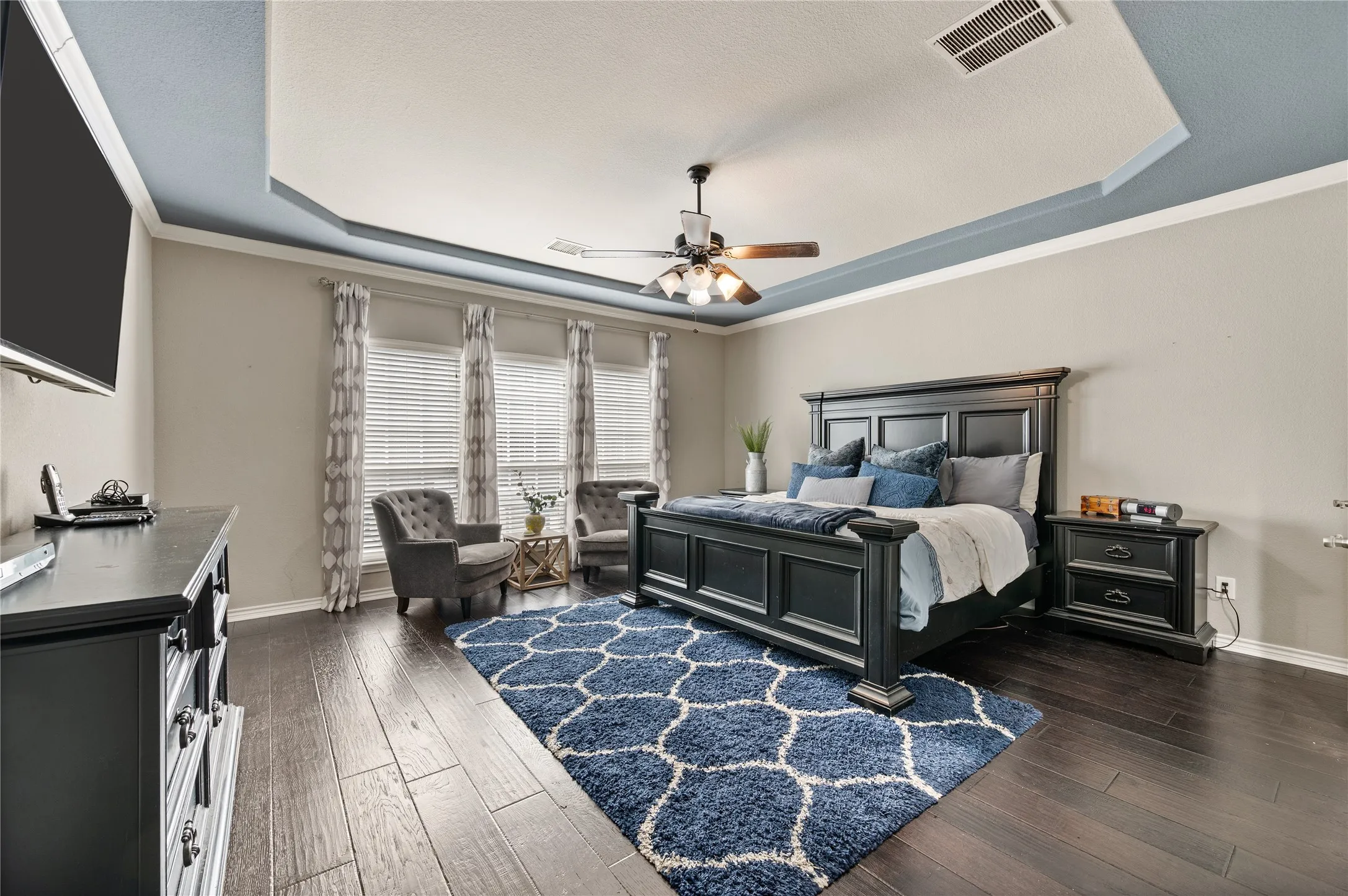 Single Family Residence For Sale in Tarrant County , 11809 Indian Pony Way, Fort Worth, Texas 76244, 4 Bedroom, 4 Bathroom, 2 Garage spaces, 3,356 Sqft, built in 2011, mls#21336120, Real Estate Agent in Fort Worth, Homes For Sale in Tarrant county, Homes For Sale in Fort Worth, Realtor in Fort Worth Texas, Real Estate Brokerage Independent Realty Texas, Luminita Cordes Realtor