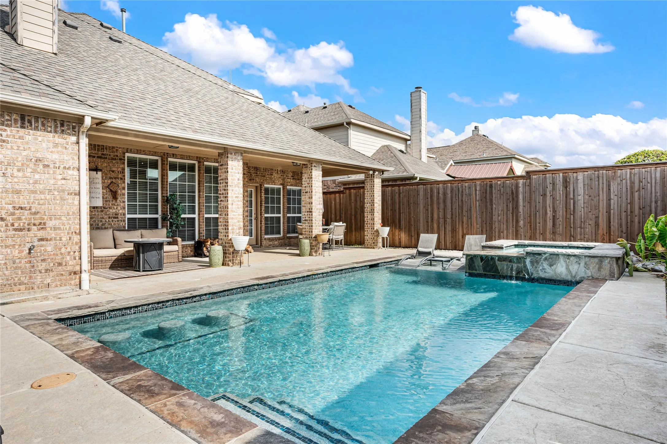 Single Family Residence For Sale in Tarrant County , 11809 Indian Pony Way, Fort Worth, Texas 76244, 4 Bedroom, 4 Bathroom, 2 Garage spaces, 3,356 Sqft, built in 2011, mls#21336120, Real Estate Agent in Fort Worth, Homes For Sale in Tarrant county, Homes For Sale in Fort Worth, Realtor in Fort Worth Texas, Real Estate Brokerage Independent Realty Texas, Luminita Cordes Realtor