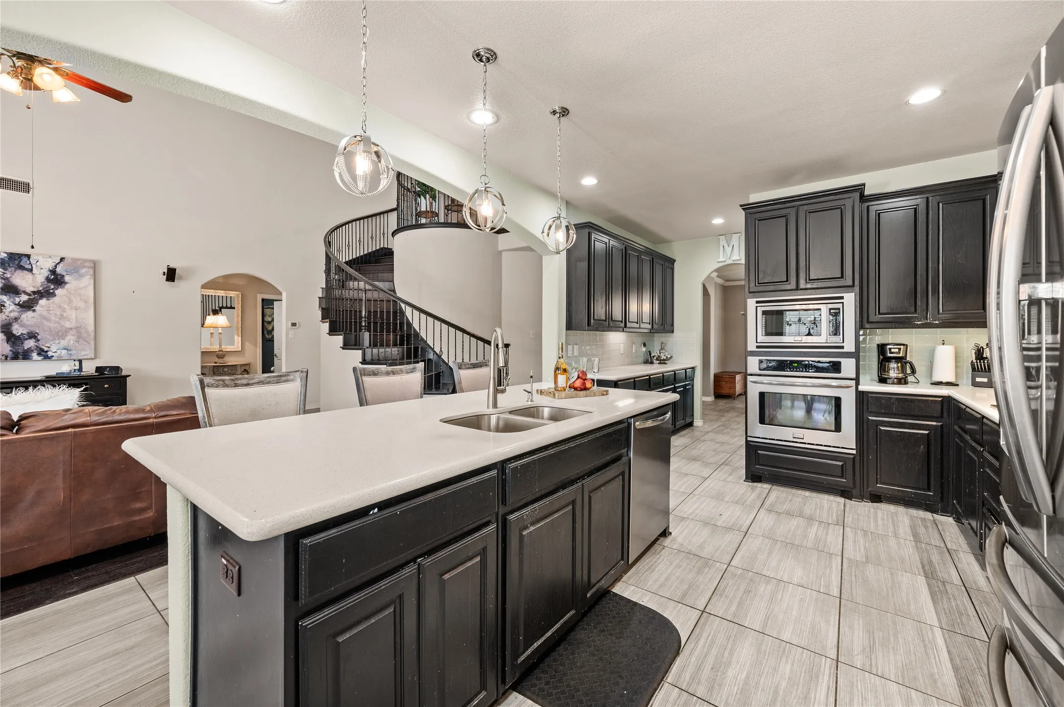 Single Family Residence For Sale in Tarrant County , 11809 Indian Pony Way, Fort Worth, Texas 76244, 4 Bedroom, 4 Bathroom, 2 Garage spaces, 3,356 Sqft, built in 2011, mls#21336120, Real Estate Agent in Fort Worth, Homes For Sale in Tarrant county, Homes For Sale in Fort Worth, Realtor in Fort Worth Texas, Real Estate Brokerage Independent Realty Texas, Luminita Cordes Realtor