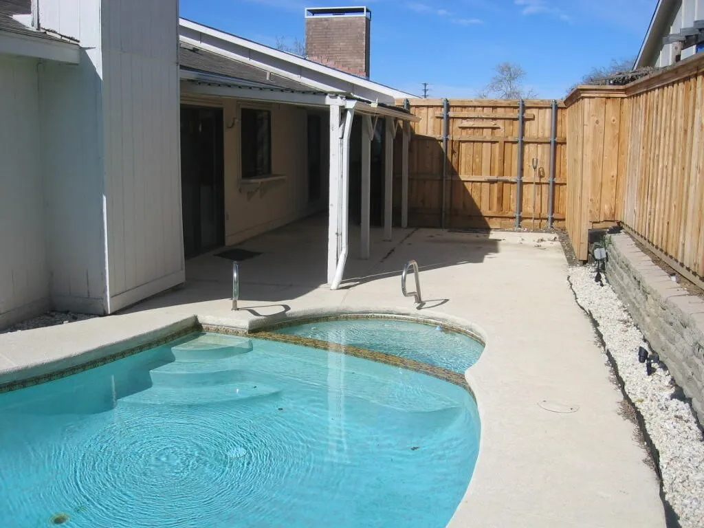 Single Family Residence For Rent in Denton County , 2604 Winding Creek Drive, Carrollton, Texas 75007, 3 Bedroom, 2 Bathroom, 2 Garage spaces, 1,903 Sqft, built in 1983, mls#21337829, Real Estate Agent in Carrollton, Homes For Rent in Denton county, Homes For Rent in Carrollton, Realtor in Carrollton Texas, Real Estate Brokerage Independent Realty Texas, Luminita Cordes Realtor
