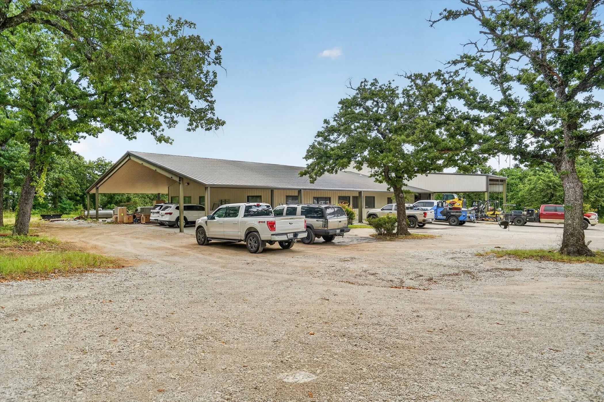 Office For Sale in Parker County , 3470 Mineral Wells Highway, Weatherford, Texas 76088, 0, 0, Garage spaces, 0 Sqft, built in 2014, mls#21331400, Real Estate Agent in Weatherford, Homes For Sale in Parker county, Homes For Sale in Weatherford, Realtor in Weatherford Texas, Real Estate Brokerage Independent Realty Texas, Luminita Cordes Realtor
