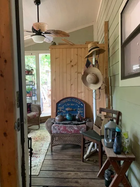 Single Family Residence For Sale in Wood County , 860 Wildwood Trail, Holly Lake Ranch, Texas 75765, 4 Bedroom, 3 Bathroom, 2 Garage spaces, 2,064 Sqft, built in 1996, mls#21336411, Real Estate Agent in Holly Lake Ranch, Homes For Sale in Wood county, Homes For Sale in Holly Lake Ranch, Realtor in Holly Lake Ranch Texas, Real Estate Brokerage Independent Realty Texas, Luminita Cordes Realtor
