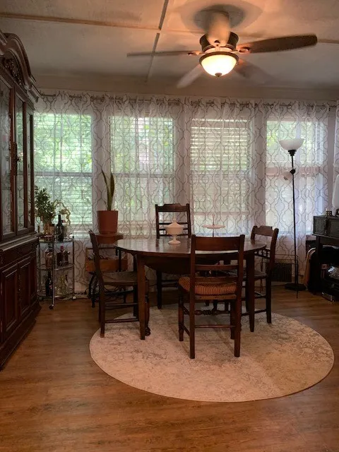 Single Family Residence For Sale in Wood County , 860 Wildwood Trail, Holly Lake Ranch, Texas 75765, 4 Bedroom, 3 Bathroom, 2 Garage spaces, 2,064 Sqft, built in 1996, mls#21336411, Real Estate Agent in Holly Lake Ranch, Homes For Sale in Wood county, Homes For Sale in Holly Lake Ranch, Realtor in Holly Lake Ranch Texas, Real Estate Brokerage Independent Realty Texas, Luminita Cordes Realtor