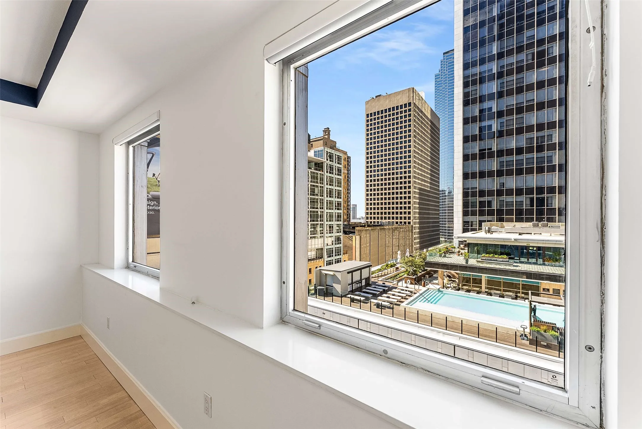 Condominium For Rent in Dallas County , 1505 Elm Street 1003, Dallas, Texas 75201, 3 Bedroom, 3 Bathroom, 2 Garage spaces, 2,045 Sqft, built in 1957, mls#21337839, Real Estate Agent in Dallas, Homes For Rent in Dallas county, Homes For Rent in Dallas, Realtor in Dallas Texas, Real Estate Brokerage Independent Realty Texas, Luminita Cordes Realtor