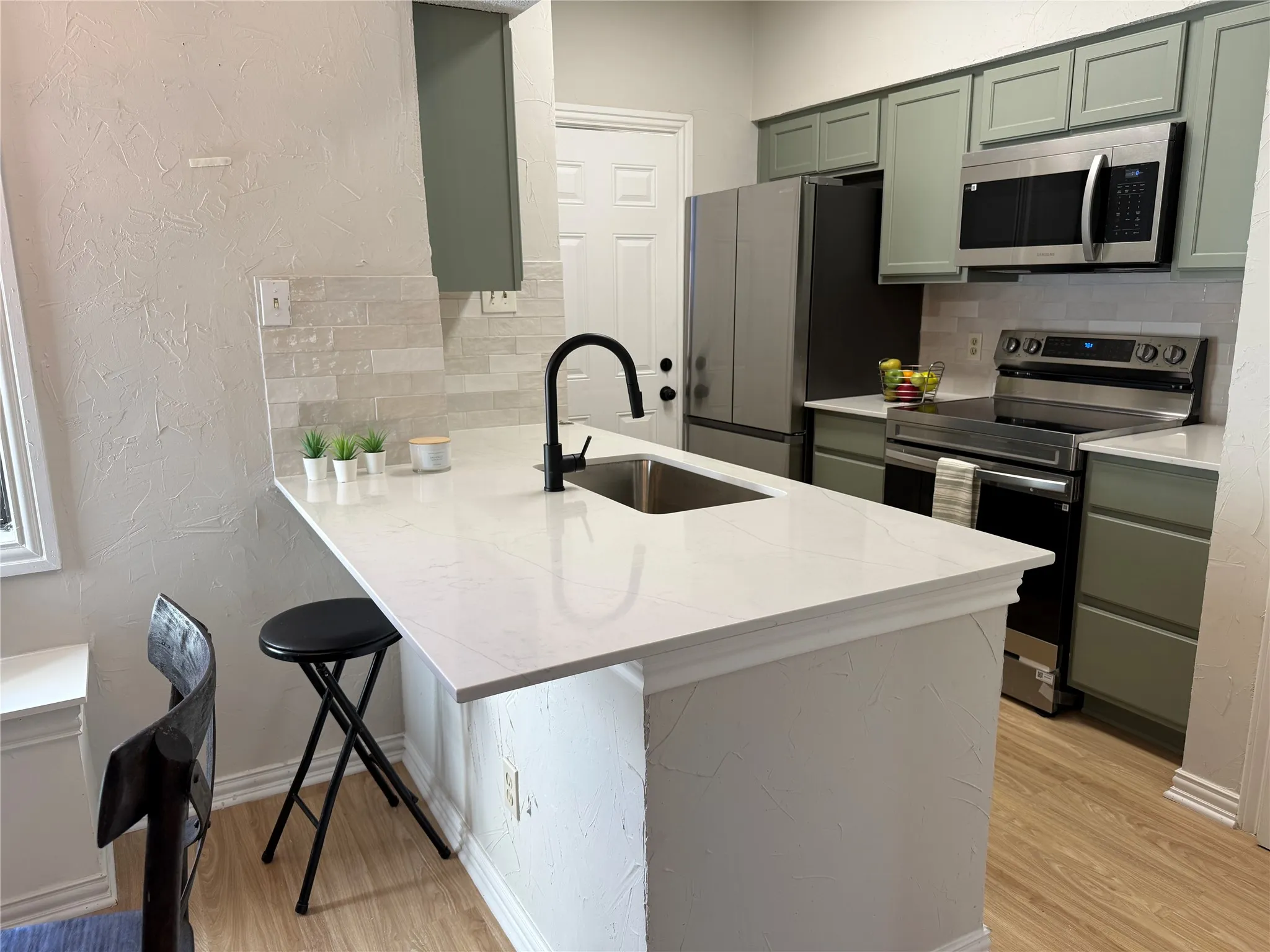 Condominium For Sale in Dallas County , 11655 Audelia Road 402, Dallas, Texas 75243, 2 Bedroom, 2 Bathroom, Garage spaces, 983 Sqft, built in 1982, mls#21337840, Real Estate Agent in Dallas, Homes For Sale in Dallas county, Homes For Sale in Dallas, Realtor in Dallas Texas, Real Estate Brokerage Independent Realty Texas, Luminita Cordes Realtor