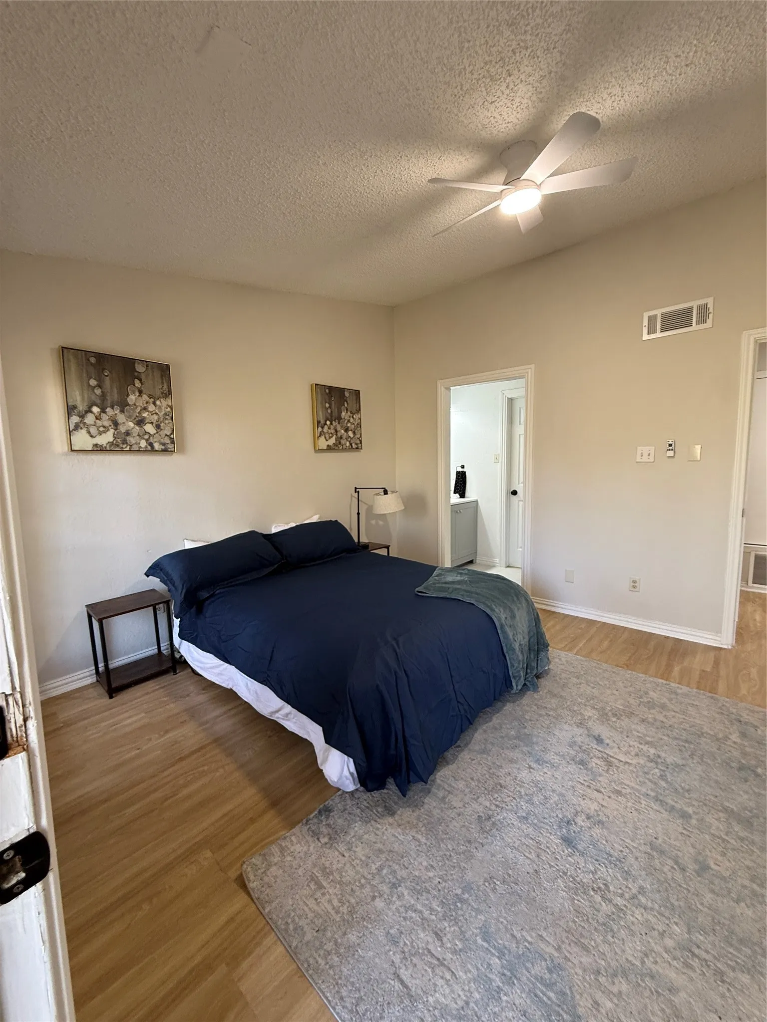 Condominium For Sale in Dallas County , 11655 Audelia Road 402, Dallas, Texas 75243, 2 Bedroom, 2 Bathroom, Garage spaces, 983 Sqft, built in 1982, mls#21337840, Real Estate Agent in Dallas, Homes For Sale in Dallas county, Homes For Sale in Dallas, Realtor in Dallas Texas, Real Estate Brokerage Independent Realty Texas, Luminita Cordes Realtor
