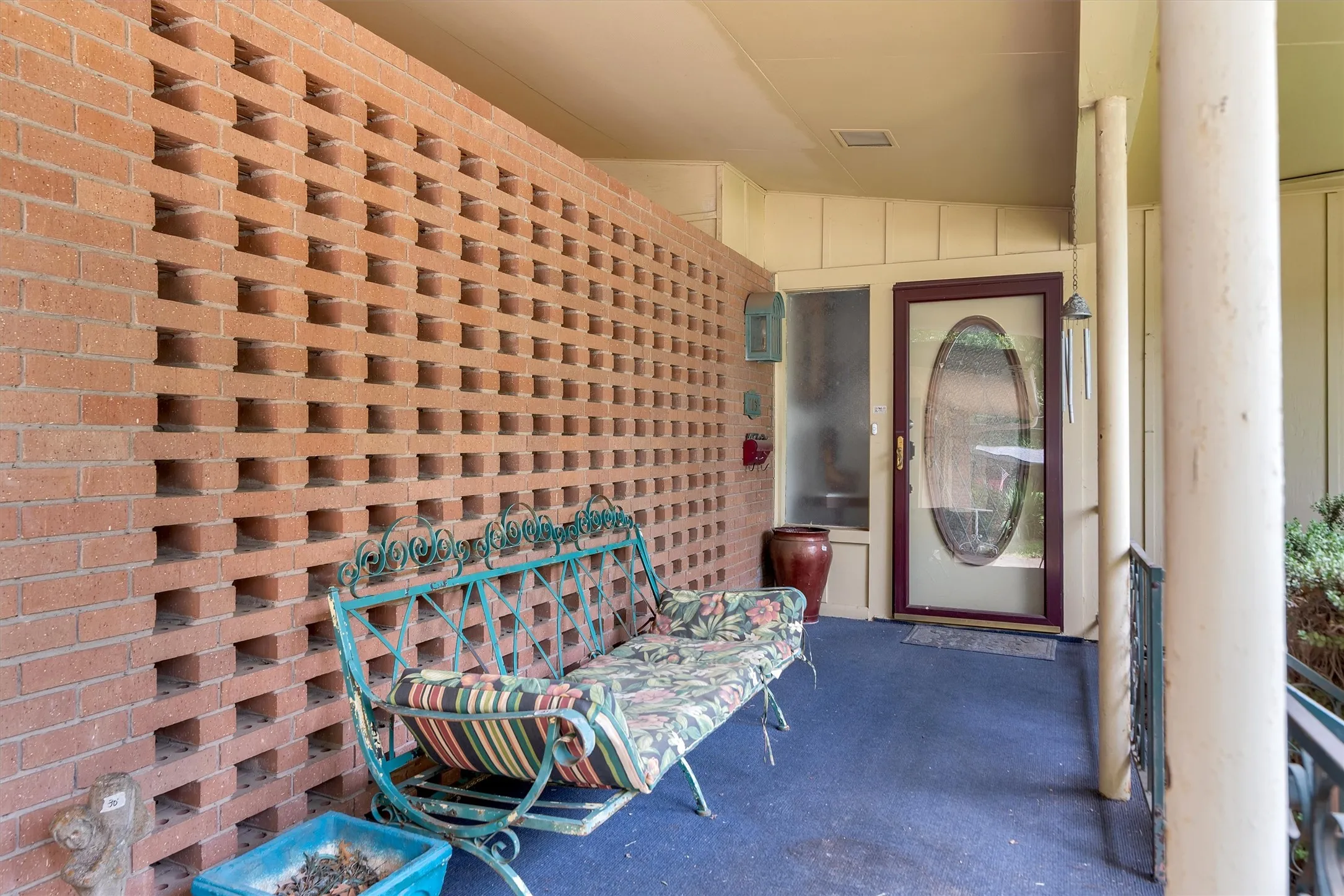 Single Family Residence For Sale in Grayson County , 703 N Holly Avenue, Sherman, Texas 75092, 3 Bedroom, 2 Bathroom, 1 Garage spaces, 1,826 Sqft, built in 1956, mls#21336332, Real Estate Agent in Sherman, Homes For Sale in Grayson county, Homes For Sale in Sherman, Realtor in Sherman Texas, Real Estate Brokerage Independent Realty Texas, Luminita Cordes Realtor