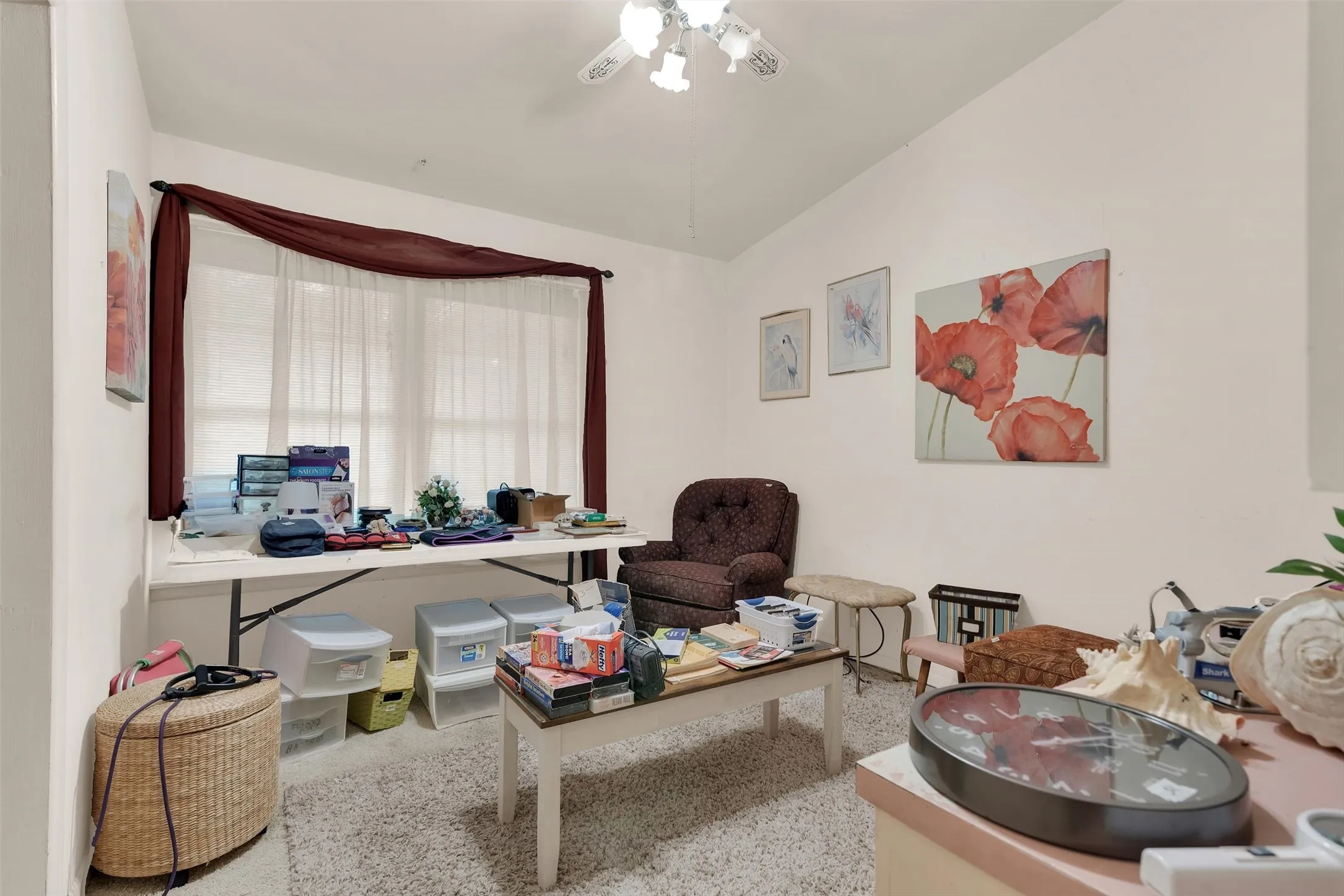 Single Family Residence For Sale in Grayson County , 703 N Holly Avenue, Sherman, Texas 75092, 3 Bedroom, 2 Bathroom, 1 Garage spaces, 1,826 Sqft, built in 1956, mls#21336332, Real Estate Agent in Sherman, Homes For Sale in Grayson county, Homes For Sale in Sherman, Realtor in Sherman Texas, Real Estate Brokerage Independent Realty Texas, Luminita Cordes Realtor
