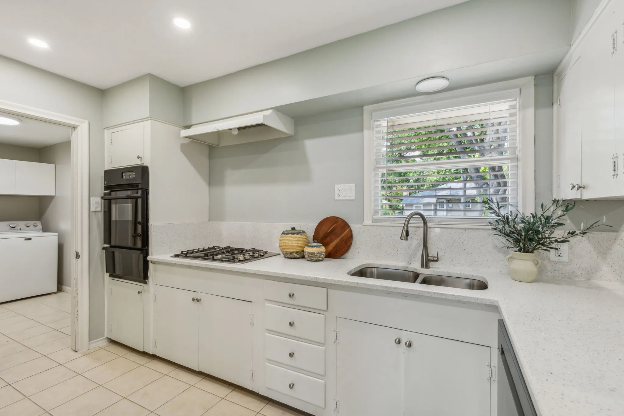 Single Family Residence For Rent in Dallas County , 628 Ridgedale Drive, Richardson, Texas 75080, 3 Bedroom, 2 Bathroom, 1 Garage spaces, 1,212 Sqft, built in 1955, mls#21337120, Real Estate Agent in Richardson, Homes For Rent in Dallas county, Homes For Rent in Richardson, Realtor in Richardson Texas, Real Estate Brokerage Independent Realty Texas, Luminita Cordes Realtor
