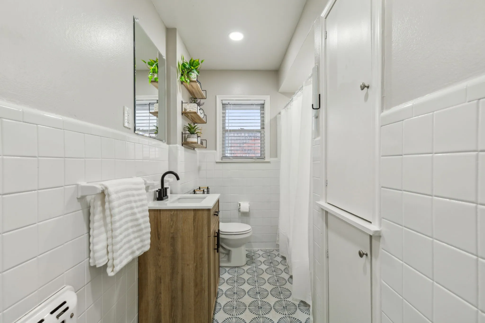Single Family Residence For Rent in Dallas County , 628 Ridgedale Drive, Richardson, Texas 75080, 3 Bedroom, 2 Bathroom, 1 Garage spaces, 1,212 Sqft, built in 1955, mls#21337120, Real Estate Agent in Richardson, Homes For Rent in Dallas county, Homes For Rent in Richardson, Realtor in Richardson Texas, Real Estate Brokerage Independent Realty Texas, Luminita Cordes Realtor