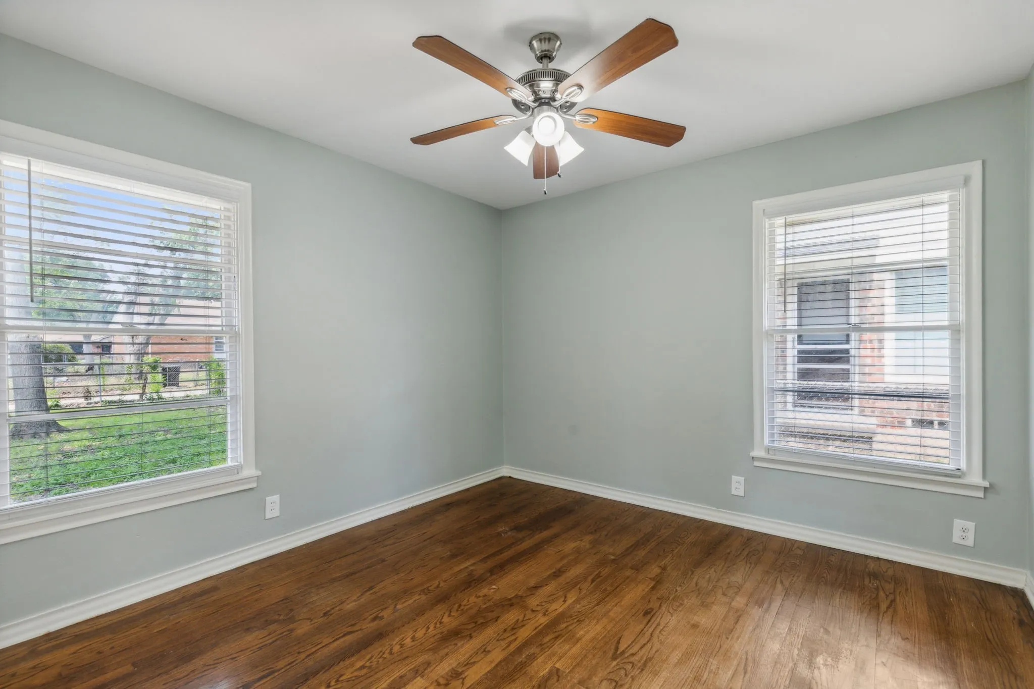 Single Family Residence For Rent in Dallas County , 628 Ridgedale Drive, Richardson, Texas 75080, 3 Bedroom, 2 Bathroom, 1 Garage spaces, 1,212 Sqft, built in 1955, mls#21337120, Real Estate Agent in Richardson, Homes For Rent in Dallas county, Homes For Rent in Richardson, Realtor in Richardson Texas, Real Estate Brokerage Independent Realty Texas, Luminita Cordes Realtor