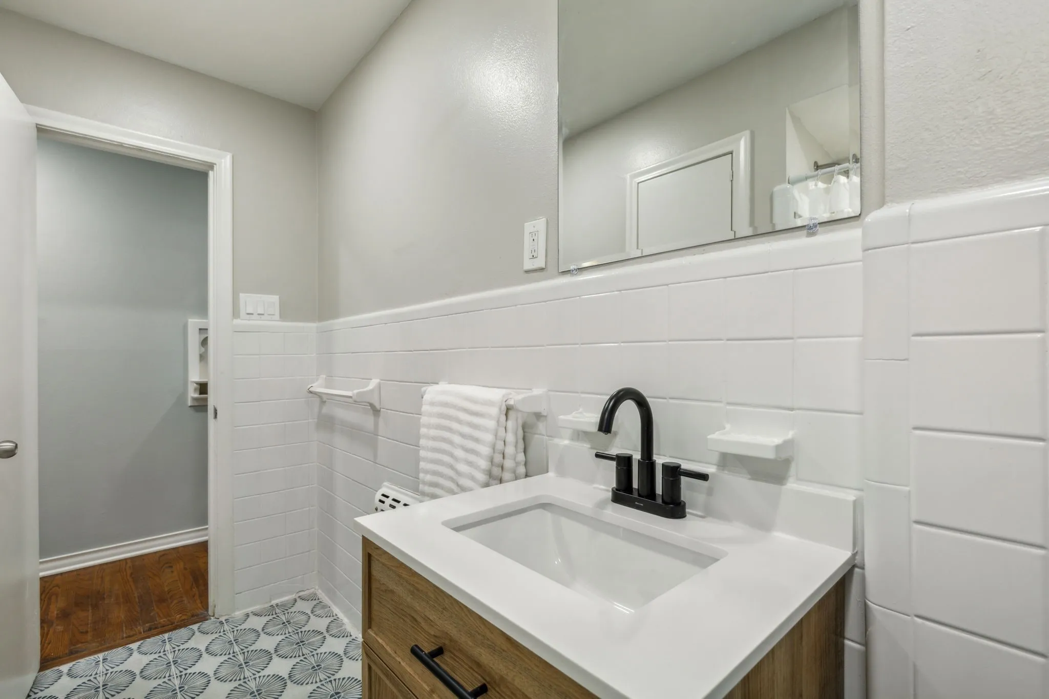 Single Family Residence For Rent in Dallas County , 628 Ridgedale Drive, Richardson, Texas 75080, 3 Bedroom, 2 Bathroom, 1 Garage spaces, 1,212 Sqft, built in 1955, mls#21337120, Real Estate Agent in Richardson, Homes For Rent in Dallas county, Homes For Rent in Richardson, Realtor in Richardson Texas, Real Estate Brokerage Independent Realty Texas, Luminita Cordes Realtor