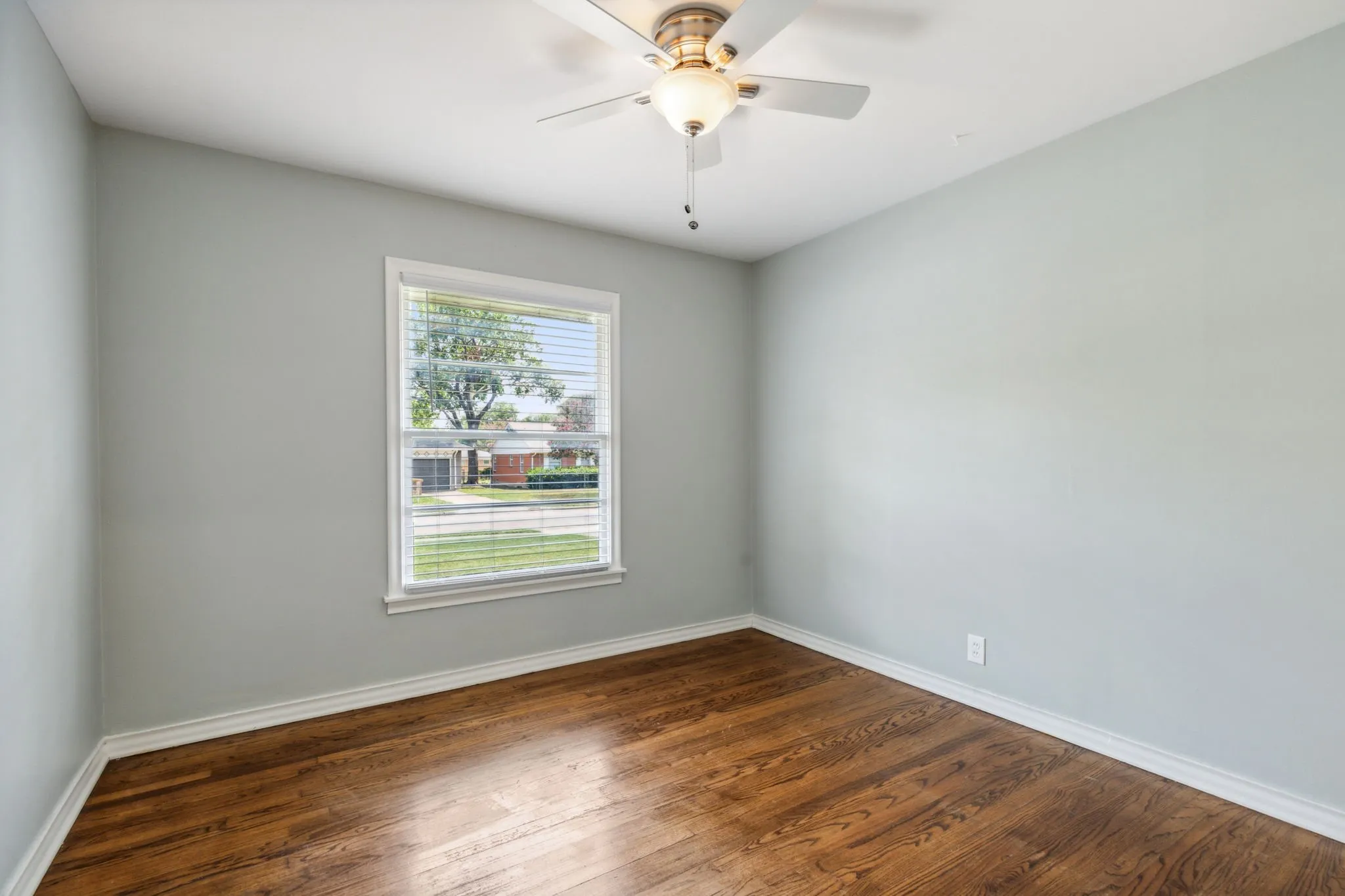 Single Family Residence For Rent in Dallas County , 628 Ridgedale Drive, Richardson, Texas 75080, 3 Bedroom, 2 Bathroom, 1 Garage spaces, 1,212 Sqft, built in 1955, mls#21337120, Real Estate Agent in Richardson, Homes For Rent in Dallas county, Homes For Rent in Richardson, Realtor in Richardson Texas, Real Estate Brokerage Independent Realty Texas, Luminita Cordes Realtor