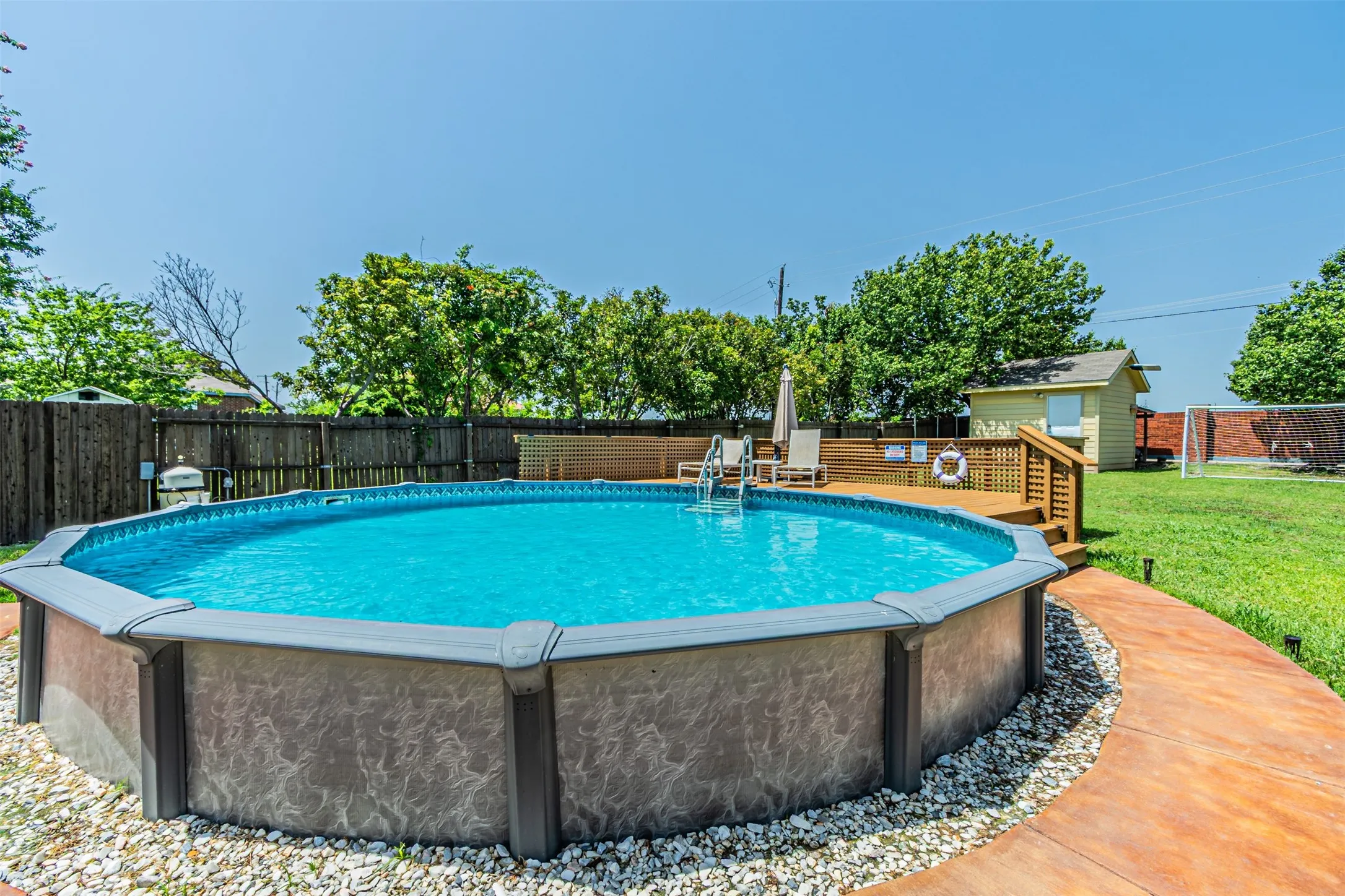 Single Family Residence For Sale in Dallas County , 5001 Worthing Drive, Garland, Texas 75043, 5 Bedroom, 4 Bathroom, 1 Garage spaces, 2,566 Sqft, built in 1996, mls#21337860, Real Estate Agent in Garland, Homes For Sale in Dallas county, Homes For Sale in Garland, Realtor in Garland Texas, Real Estate Brokerage Independent Realty Texas, Luminita Cordes Realtor
