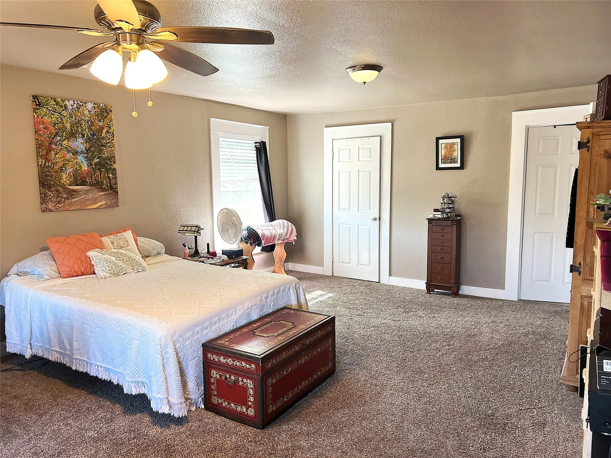 Single Family Residence For Sale in Cooke County , 1447 County Road 189, Gainesville, Texas 76240, 3 Bedrooms, 3 Bathrooms, 2 Garage spaces, 2,426 Sqft, built in 1991, Price $380,000, mls#21337785, Real Estate Agent in Gainesville, Homes For Sale in Cooke county, Homes For Sale in Gainesville, Realtor in Gainesville Texas, Real Estate Brokerage Independent Realty Texas, Luminita Cordes Realtor