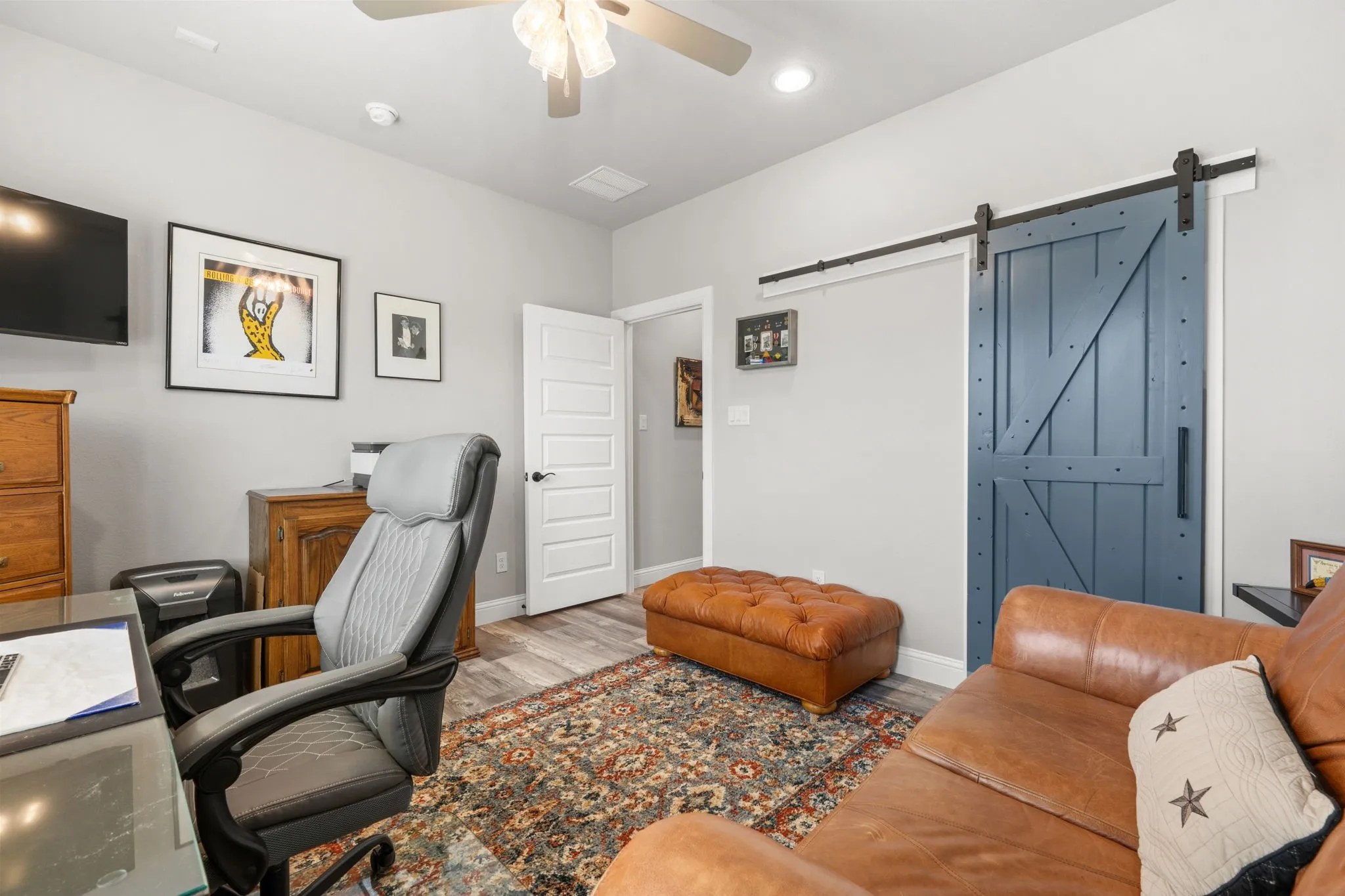 Single Family Residence For Sale in Erath County , 1665 Overlook Ridge, Bluff Dale, Texas 76433, 3 Bedroom, 2 Bathroom, 3 Garage spaces, 2,670 Sqft, built in 2022, mls#21335701, Real Estate Agent in Bluff Dale, Homes For Sale in Erath county, Homes For Sale in Bluff Dale, Realtor in Bluff Dale Texas, Real Estate Brokerage Independent Realty Texas, Luminita Cordes Realtor