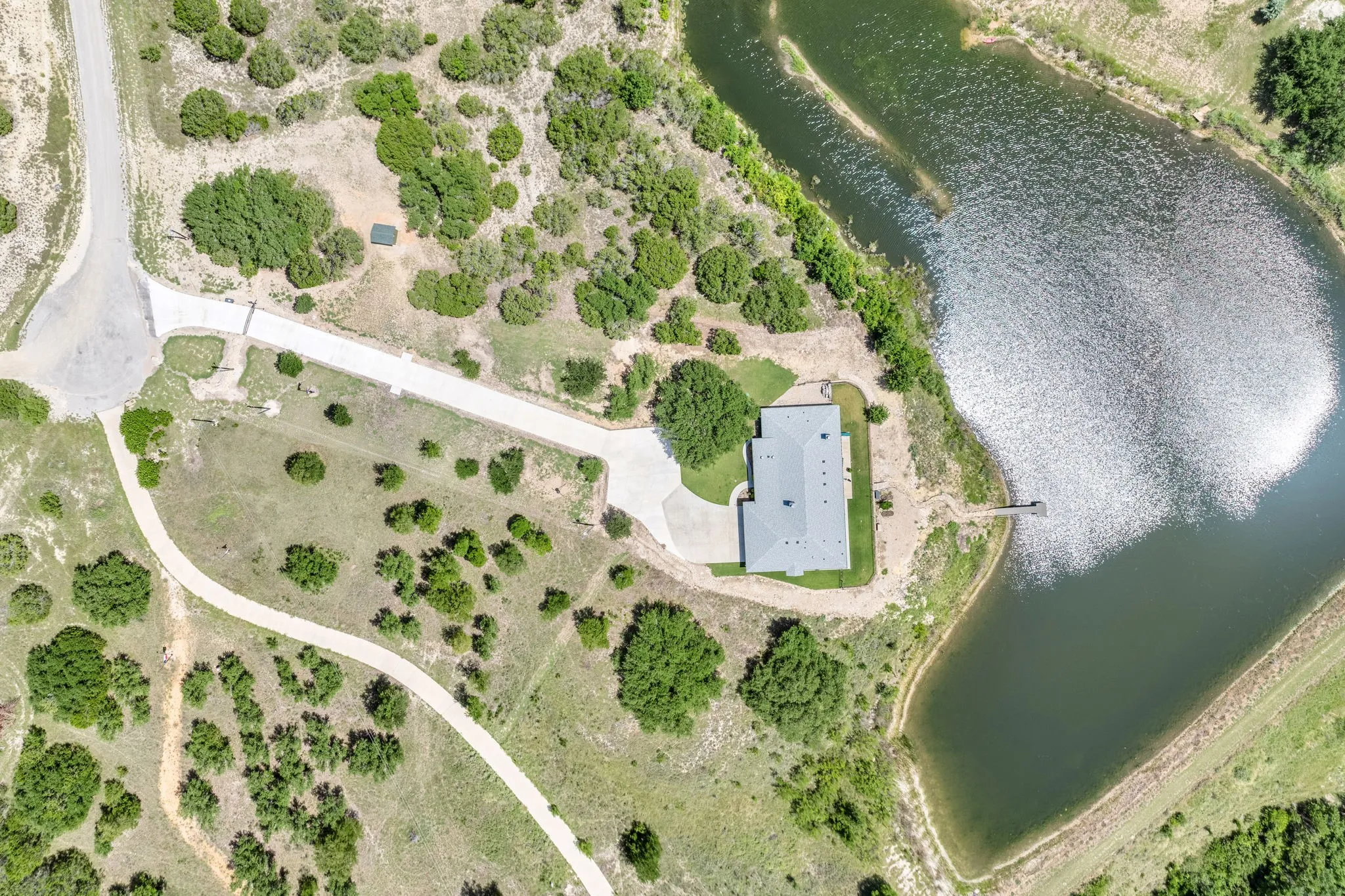 Single Family Residence For Sale in Erath County , 1665 Overlook Ridge, Bluff Dale, Texas 76433, 3 Bedroom, 2 Bathroom, 3 Garage spaces, 2,670 Sqft, built in 2022, mls#21335701, Real Estate Agent in Bluff Dale, Homes For Sale in Erath county, Homes For Sale in Bluff Dale, Realtor in Bluff Dale Texas, Real Estate Brokerage Independent Realty Texas, Luminita Cordes Realtor