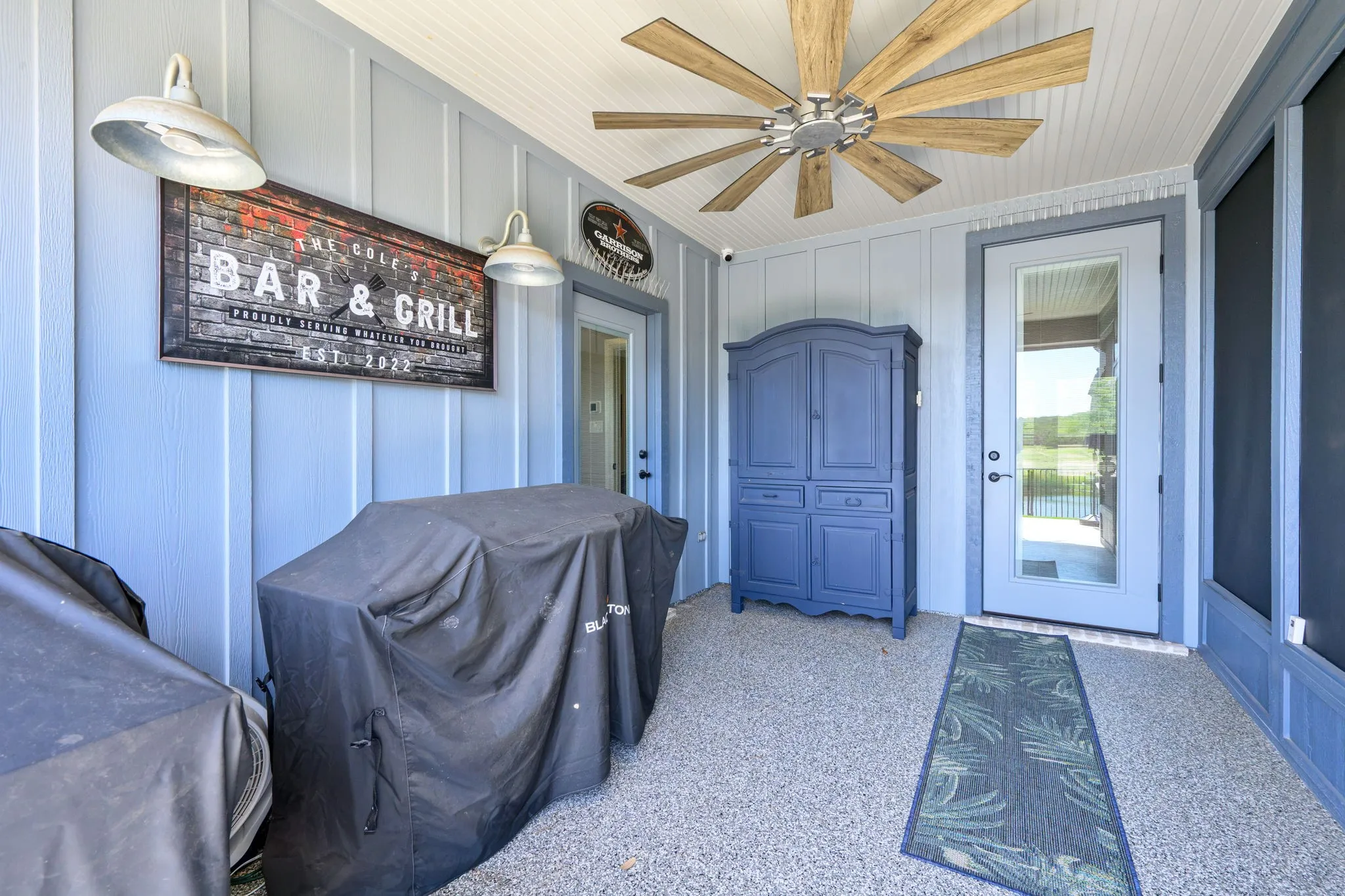 Single Family Residence For Sale in Erath County , 1665 Overlook Ridge, Bluff Dale, Texas 76433, 3 Bedroom, 2 Bathroom, 3 Garage spaces, 2,670 Sqft, built in 2022, mls#21335701, Real Estate Agent in Bluff Dale, Homes For Sale in Erath county, Homes For Sale in Bluff Dale, Realtor in Bluff Dale Texas, Real Estate Brokerage Independent Realty Texas, Luminita Cordes Realtor