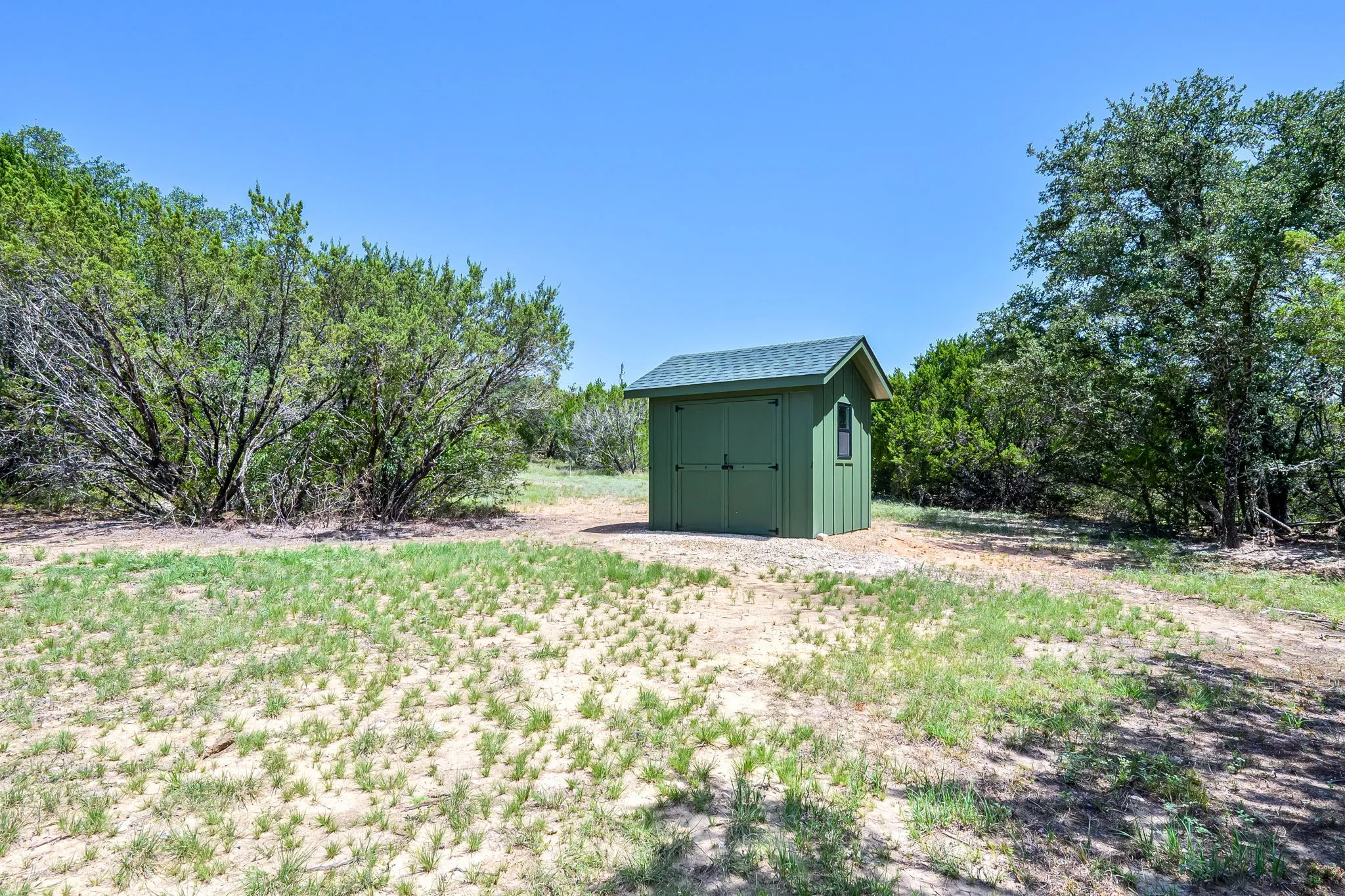 Single Family Residence For Sale in Erath County , 1665 Overlook Ridge, Bluff Dale, Texas 76433, 3 Bedroom, 2 Bathroom, 3 Garage spaces, 2,670 Sqft, built in 2022, mls#21335701, Real Estate Agent in Bluff Dale, Homes For Sale in Erath county, Homes For Sale in Bluff Dale, Realtor in Bluff Dale Texas, Real Estate Brokerage Independent Realty Texas, Luminita Cordes Realtor
