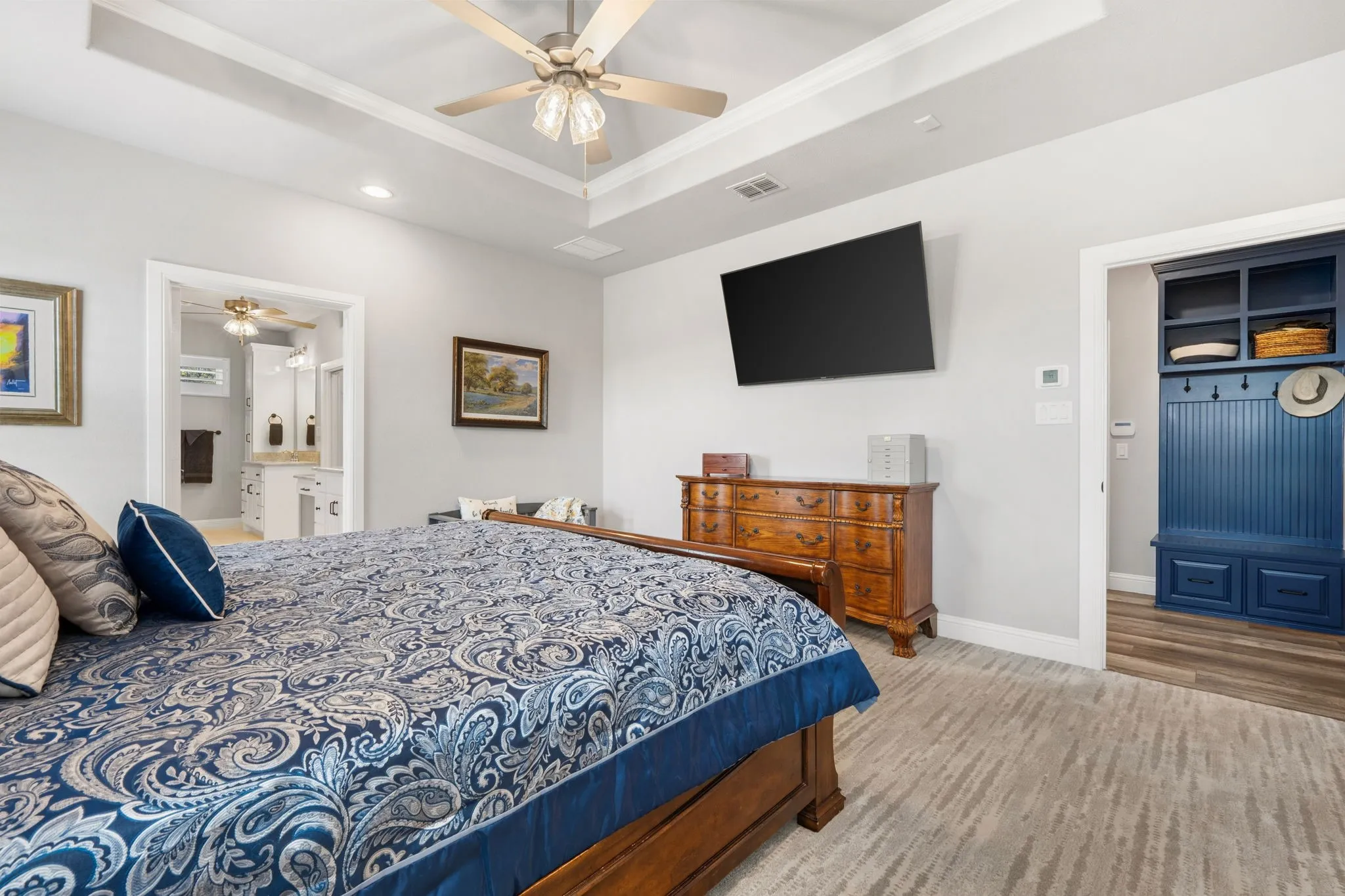 Single Family Residence For Sale in Erath County , 1665 Overlook Ridge, Bluff Dale, Texas 76433, 3 Bedroom, 2 Bathroom, 3 Garage spaces, 2,670 Sqft, built in 2022, mls#21335701, Real Estate Agent in Bluff Dale, Homes For Sale in Erath county, Homes For Sale in Bluff Dale, Realtor in Bluff Dale Texas, Real Estate Brokerage Independent Realty Texas, Luminita Cordes Realtor