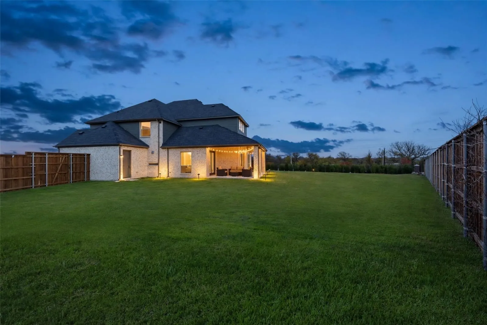 Single Family Residence For Rent in Collin County , 1320 Villanova Lane, Prosper, Texas 75078, 6 Bedroom, 4 Bathroom, 3 Garage spaces, 4,311 Sqft, built in 2024, mls#21337783, Real Estate Agent in Prosper, Homes For Rent in Collin county, Homes For Rent in Prosper, Realtor in Prosper Texas, Real Estate Brokerage Independent Realty Texas, Luminita Cordes Realtor