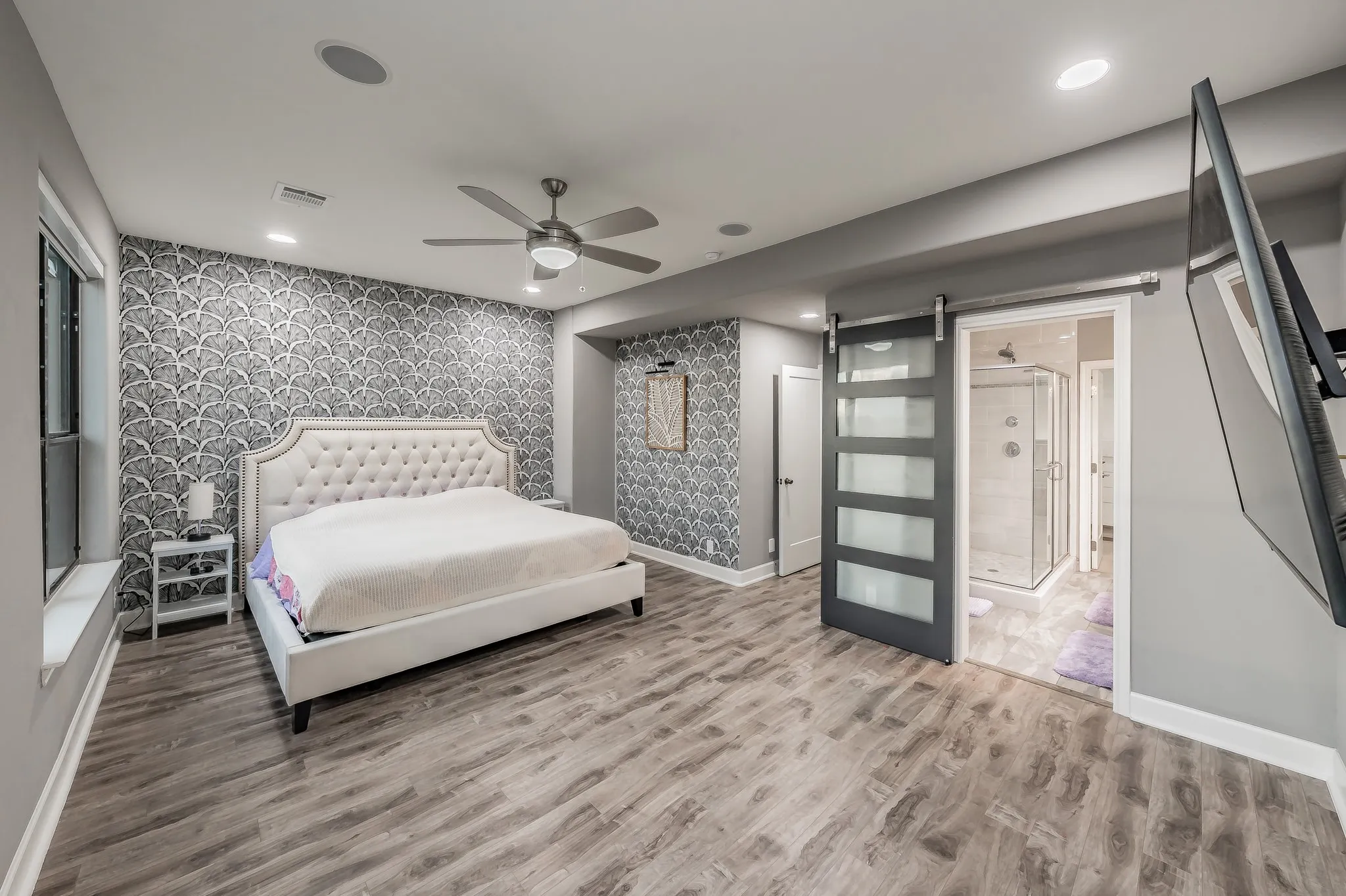 Condominium For Rent in Dallas County , 1717 Annex Avenue 302, Dallas, Texas 75204, 3 Bedroom, 4 Bathroom, 2 Garage spaces, 2,154 Sqft, built in 2015, mls#21337157, Real Estate Agent in Dallas, Homes For Rent in Dallas county, Homes For Rent in Dallas, Realtor in Dallas Texas, Real Estate Brokerage Independent Realty Texas, Luminita Cordes Realtor