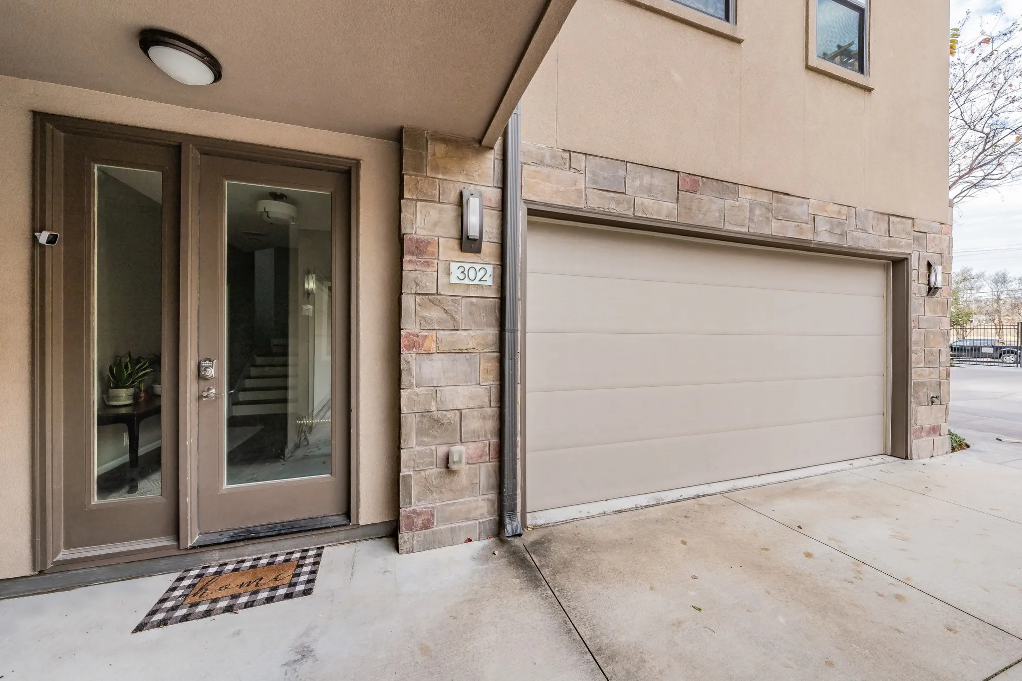 Condominium For Rent in Dallas County , 1717 Annex Avenue 302, Dallas, Texas 75204, 3 Bedroom, 4 Bathroom, 2 Garage spaces, 2,154 Sqft, built in 2015, mls#21337157, Real Estate Agent in Dallas, Homes For Rent in Dallas county, Homes For Rent in Dallas, Realtor in Dallas Texas, Real Estate Brokerage Independent Realty Texas, Luminita Cordes Realtor
