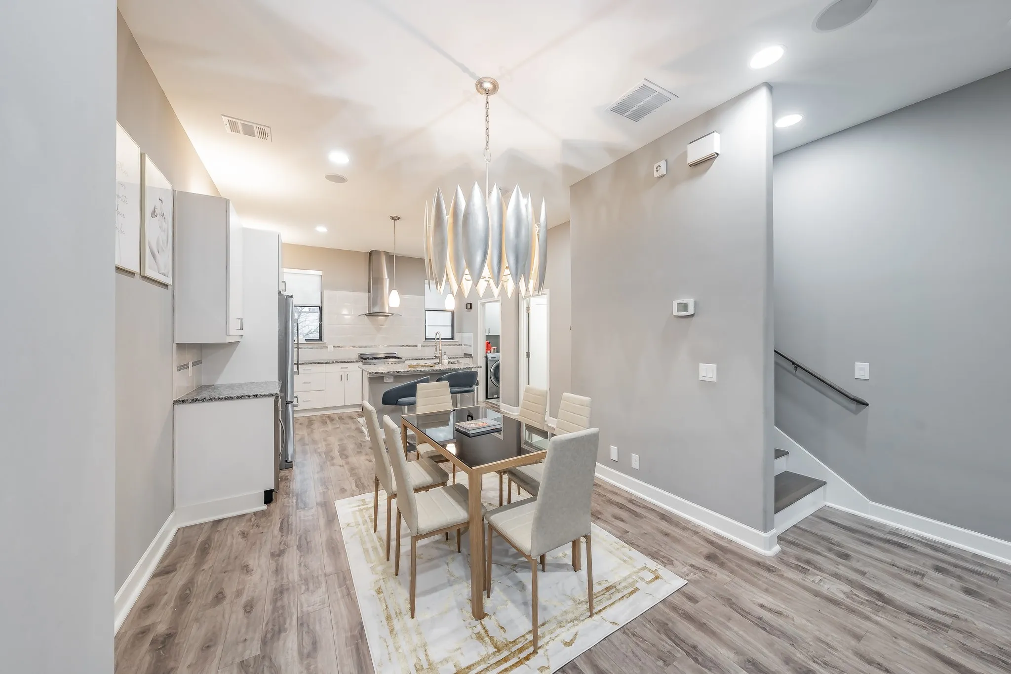 Condominium For Rent in Dallas County , 1717 Annex Avenue 302, Dallas, Texas 75204, 3 Bedroom, 4 Bathroom, 2 Garage spaces, 2,154 Sqft, built in 2015, mls#21337157, Real Estate Agent in Dallas, Homes For Rent in Dallas county, Homes For Rent in Dallas, Realtor in Dallas Texas, Real Estate Brokerage Independent Realty Texas, Luminita Cordes Realtor