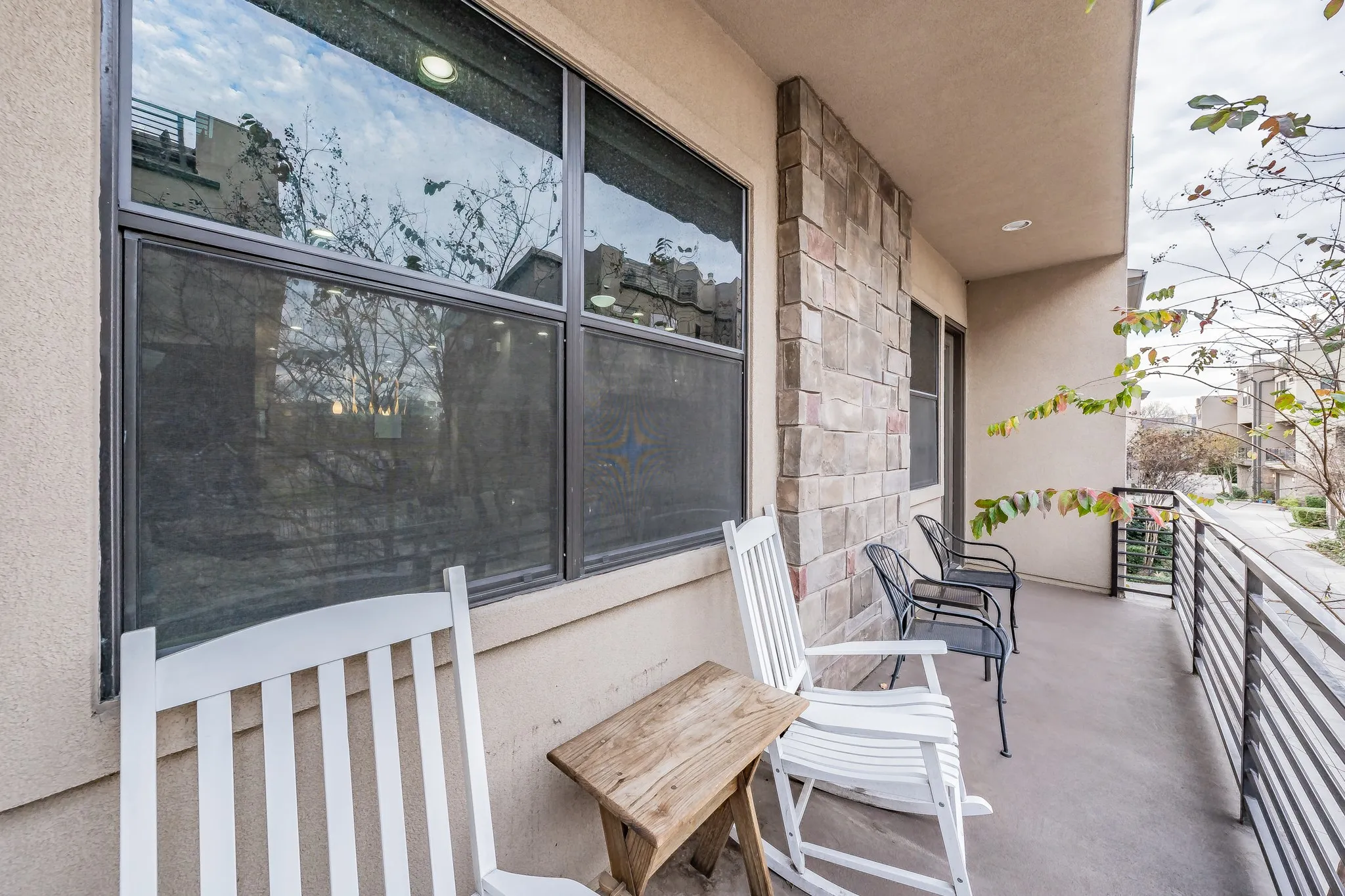 Condominium For Rent in Dallas County , 1717 Annex Avenue 302, Dallas, Texas 75204, 3 Bedroom, 4 Bathroom, 2 Garage spaces, 2,154 Sqft, built in 2015, mls#21337157, Real Estate Agent in Dallas, Homes For Rent in Dallas county, Homes For Rent in Dallas, Realtor in Dallas Texas, Real Estate Brokerage Independent Realty Texas, Luminita Cordes Realtor