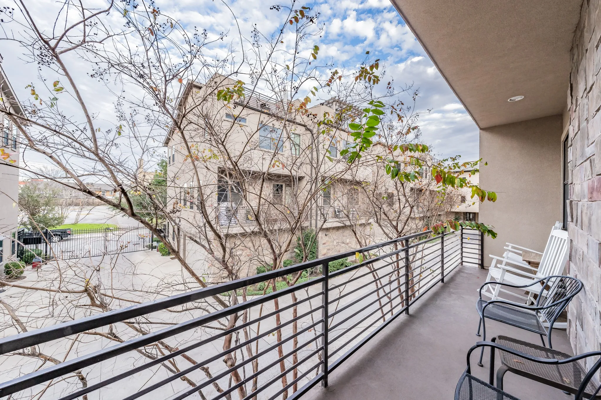 Condominium For Rent in Dallas County , 1717 Annex Avenue 302, Dallas, Texas 75204, 3 Bedroom, 4 Bathroom, 2 Garage spaces, 2,154 Sqft, built in 2015, mls#21337157, Real Estate Agent in Dallas, Homes For Rent in Dallas county, Homes For Rent in Dallas, Realtor in Dallas Texas, Real Estate Brokerage Independent Realty Texas, Luminita Cordes Realtor