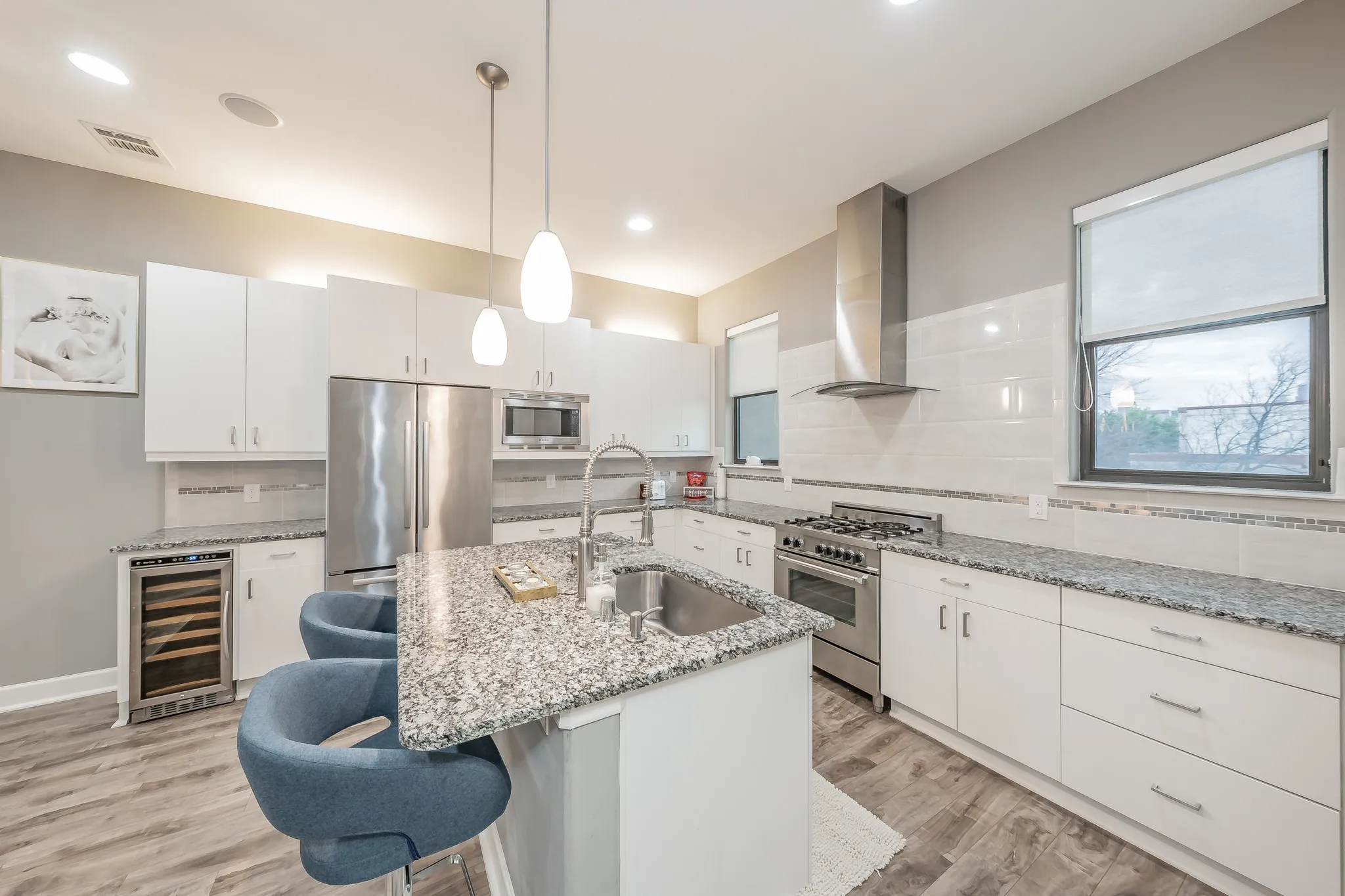 Condominium For Rent in Dallas County , 1717 Annex Avenue 302, Dallas, Texas 75204, 3 Bedroom, 4 Bathroom, 2 Garage spaces, 2,154 Sqft, built in 2015, mls#21337157, Real Estate Agent in Dallas, Homes For Rent in Dallas county, Homes For Rent in Dallas, Realtor in Dallas Texas, Real Estate Brokerage Independent Realty Texas, Luminita Cordes Realtor