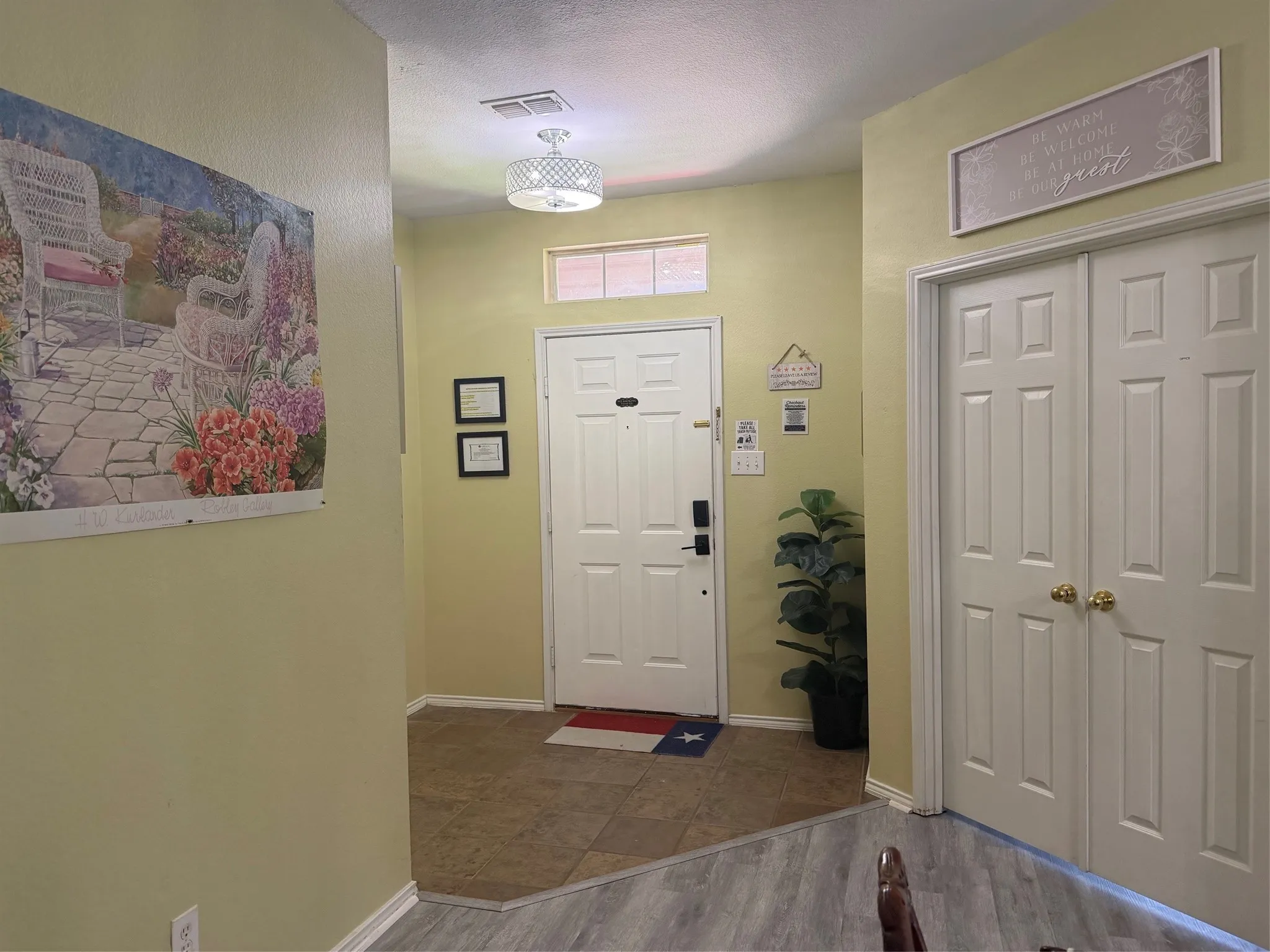 Single Family Residence For Rent in Dallas County , 4214 CARRINGTON Drive, Garland, Texas 75043, 4 Bedrooms, 2 Bathrooms, 2 Garage spaces, 2,254 Sqft, built in 2001, Price $2,800, mls#21337874, Real Estate Agent in Garland, Homes For Rent in Dallas county, Homes For Rent in Garland, Realtor in Garland Texas, Real Estate Brokerage Independent Realty Texas, Luminita Cordes Realtor
