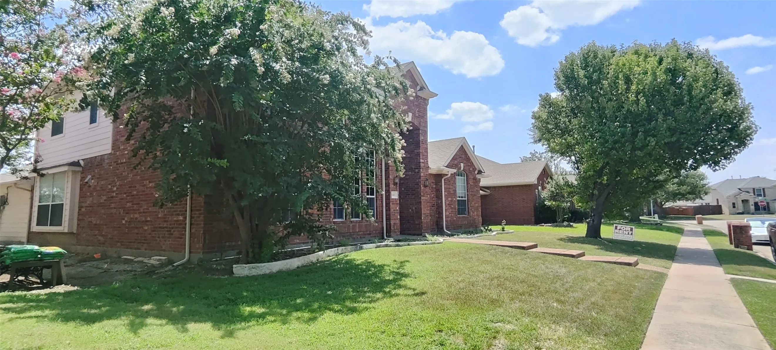 Single Family Residence For Rent in Collin County , 1412 Brenda Lane, Allen, Texas 75002, 4 Bedroom, 3 Bathroom, 2 Garage spaces, 2,609 Sqft, built in 1999, mls#21337881, Real Estate Agent in Allen, Homes For Rent in Collin county, Homes For Rent in Allen, Realtor in Allen Texas, Real Estate Brokerage Independent Realty Texas, Luminita Cordes Realtor