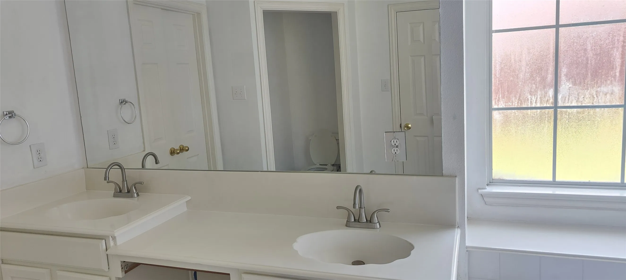Single Family Residence For Rent in Collin County , 1412 Brenda Lane, Allen, Texas 75002, 4 Bedroom, 3 Bathroom, 2 Garage spaces, 2,609 Sqft, built in 1999, mls#21337881, Real Estate Agent in Allen, Homes For Rent in Collin county, Homes For Rent in Allen, Realtor in Allen Texas, Real Estate Brokerage Independent Realty Texas, Luminita Cordes Realtor