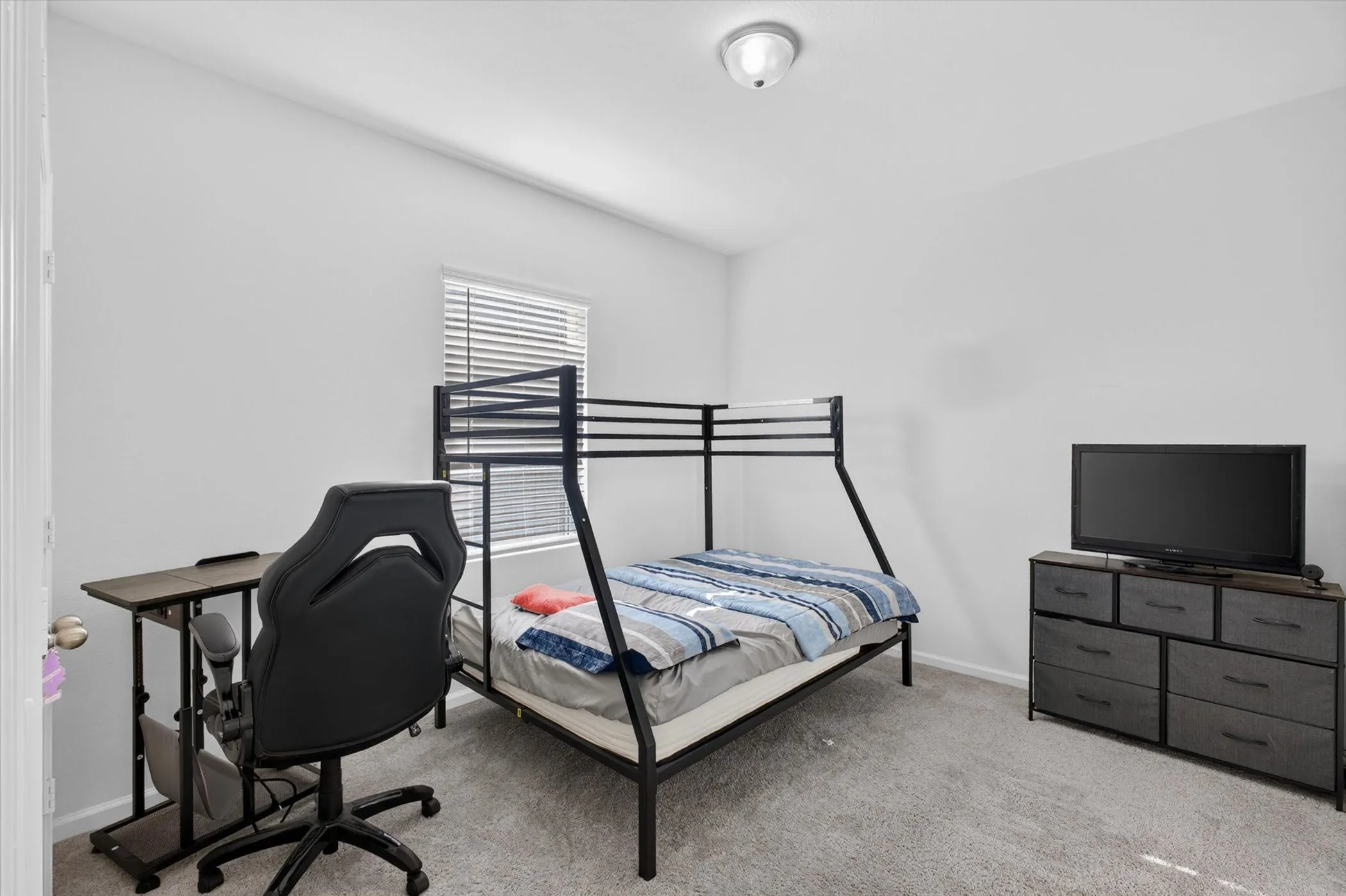 Single Family Residence For Rent in Harris County , 13435 Wembley Heights Drive, Houston, Texas 77049, 3 Bedroom, 2 Bathroom, 2 Garage spaces, 1,565 Sqft, built in 2022, mls#21335506, Real Estate Agent in Houston, Homes For Rent in Harris county, Homes For Rent in Houston, Realtor in Houston Texas, Real Estate Brokerage Independent Realty Texas, Luminita Cordes Realtor