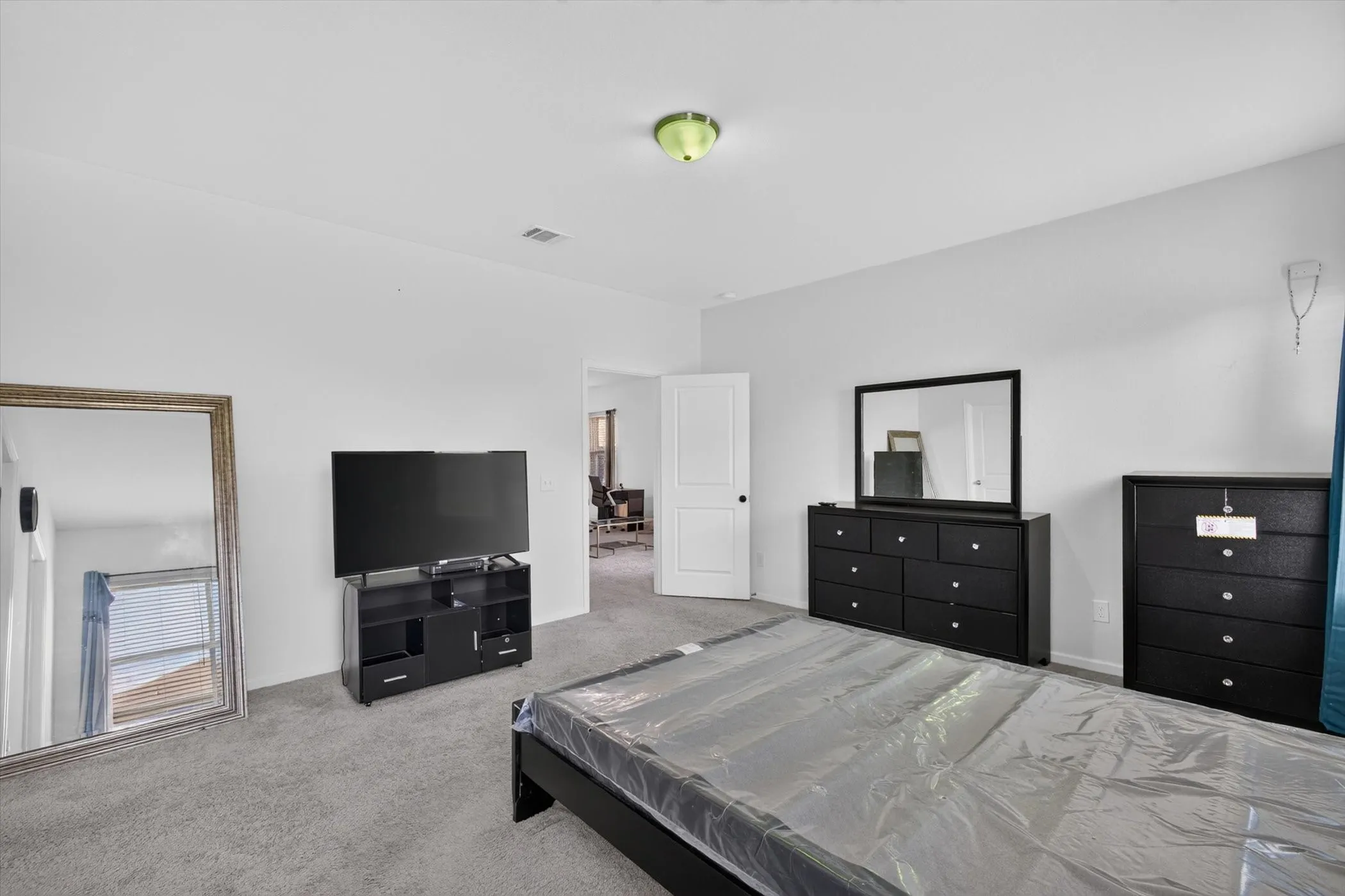 Single Family Residence For Rent in Harris County , 13435 Wembley Heights Drive, Houston, Texas 77049, 3 Bedroom, 2 Bathroom, 2 Garage spaces, 1,565 Sqft, built in 2022, mls#21335506, Real Estate Agent in Houston, Homes For Rent in Harris county, Homes For Rent in Houston, Realtor in Houston Texas, Real Estate Brokerage Independent Realty Texas, Luminita Cordes Realtor